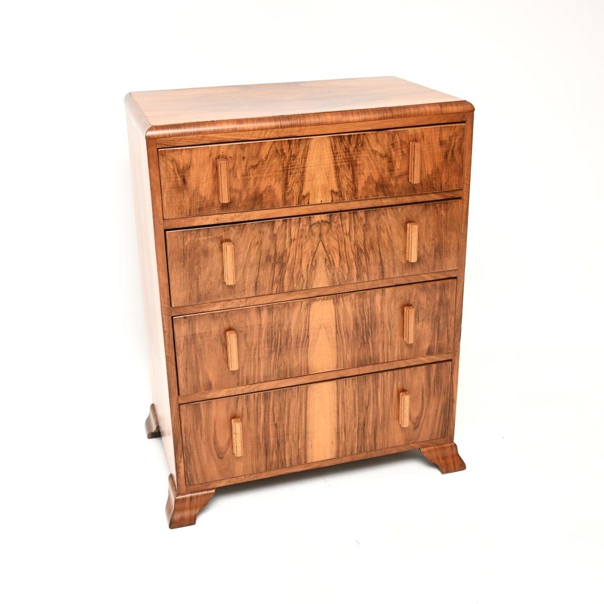 Art Deco Figured Walnut Chest of Drawers (1 of 9) Art Deco Figured Walnut Chest of Drawers (1 of 9)