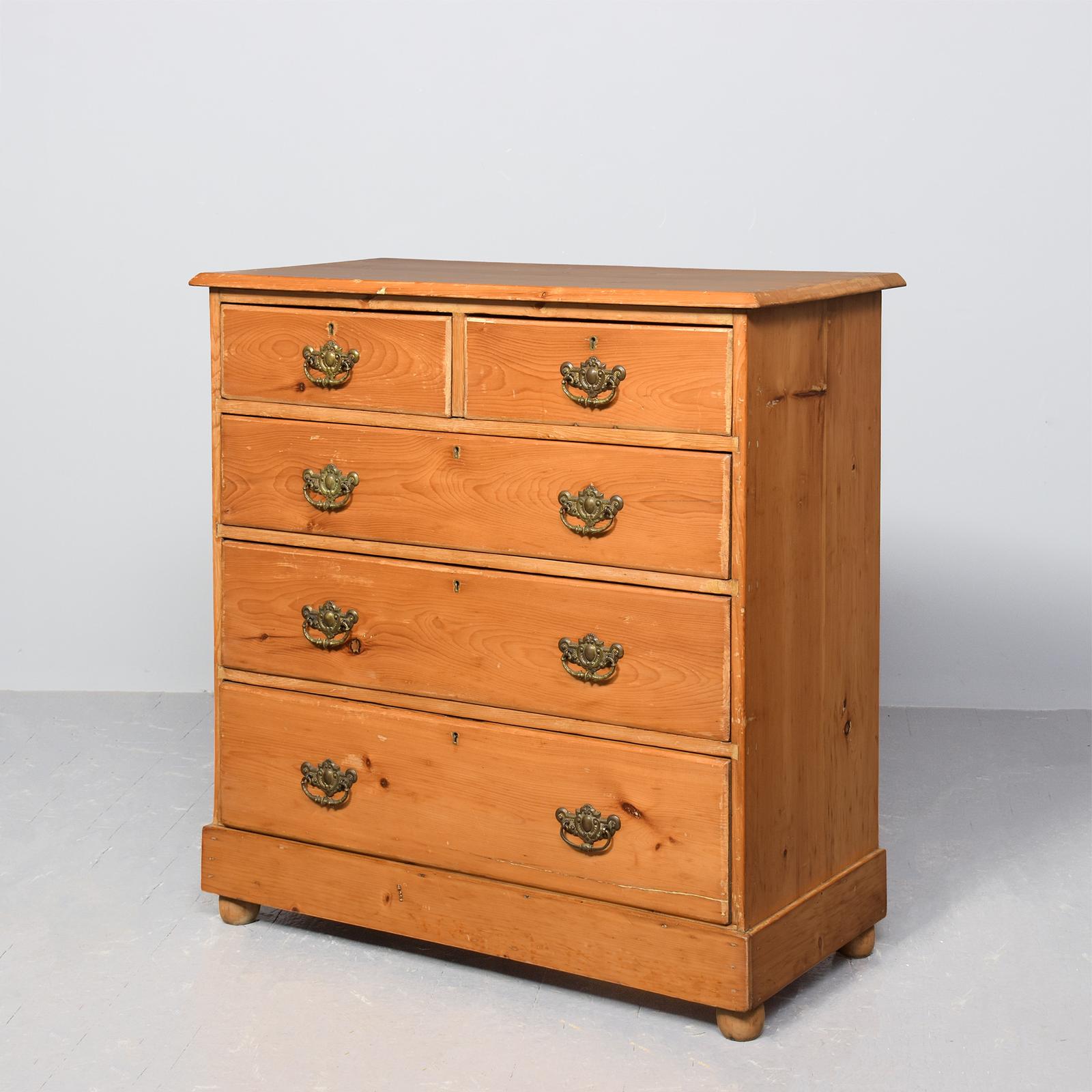 Pine Chest of Drawers (1 of 8) Pine Chest of Drawers (1 of 8)