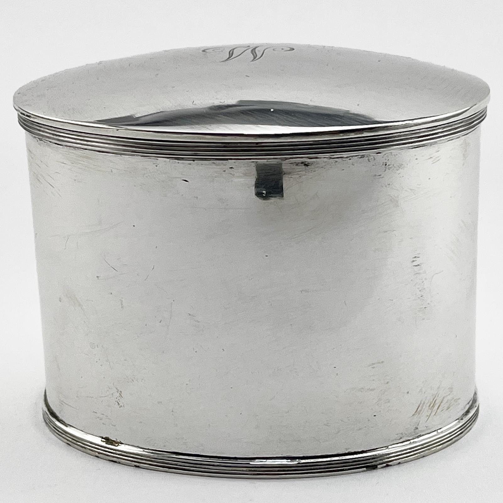 Plain Oval George Unite Sterling Silver Tea Caddy (1 of 8) Plain Oval George Unite Sterling Silver Tea Caddy (1 of 8)