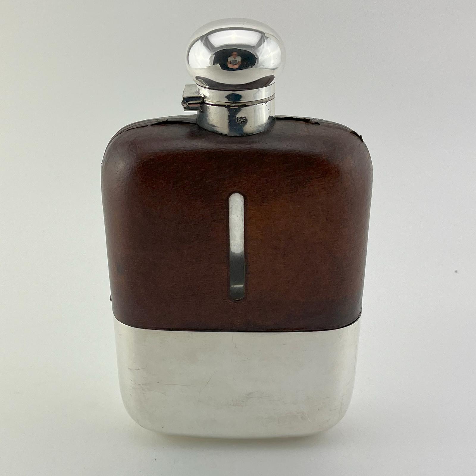 Large Goliath Style Silver Plated & Leather Hip Flask (1 of 6) Large Goliath Style Silver Plated & Leather Hip Flask (1 of 6)
