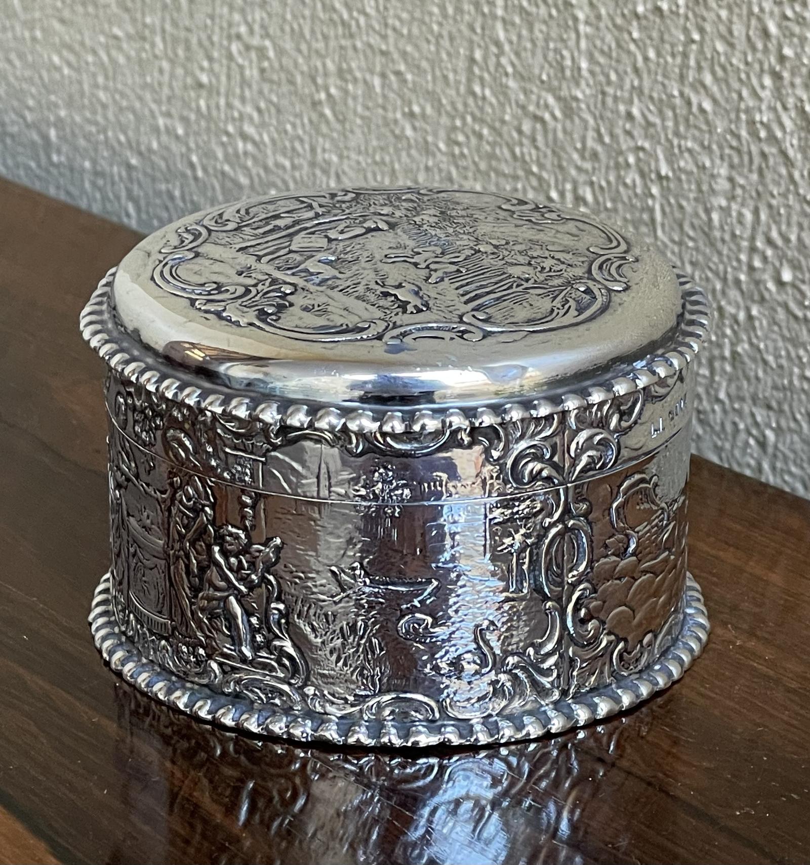Beautiful Dutch Silver Dressing Table Box c.1890 (1 of 6)