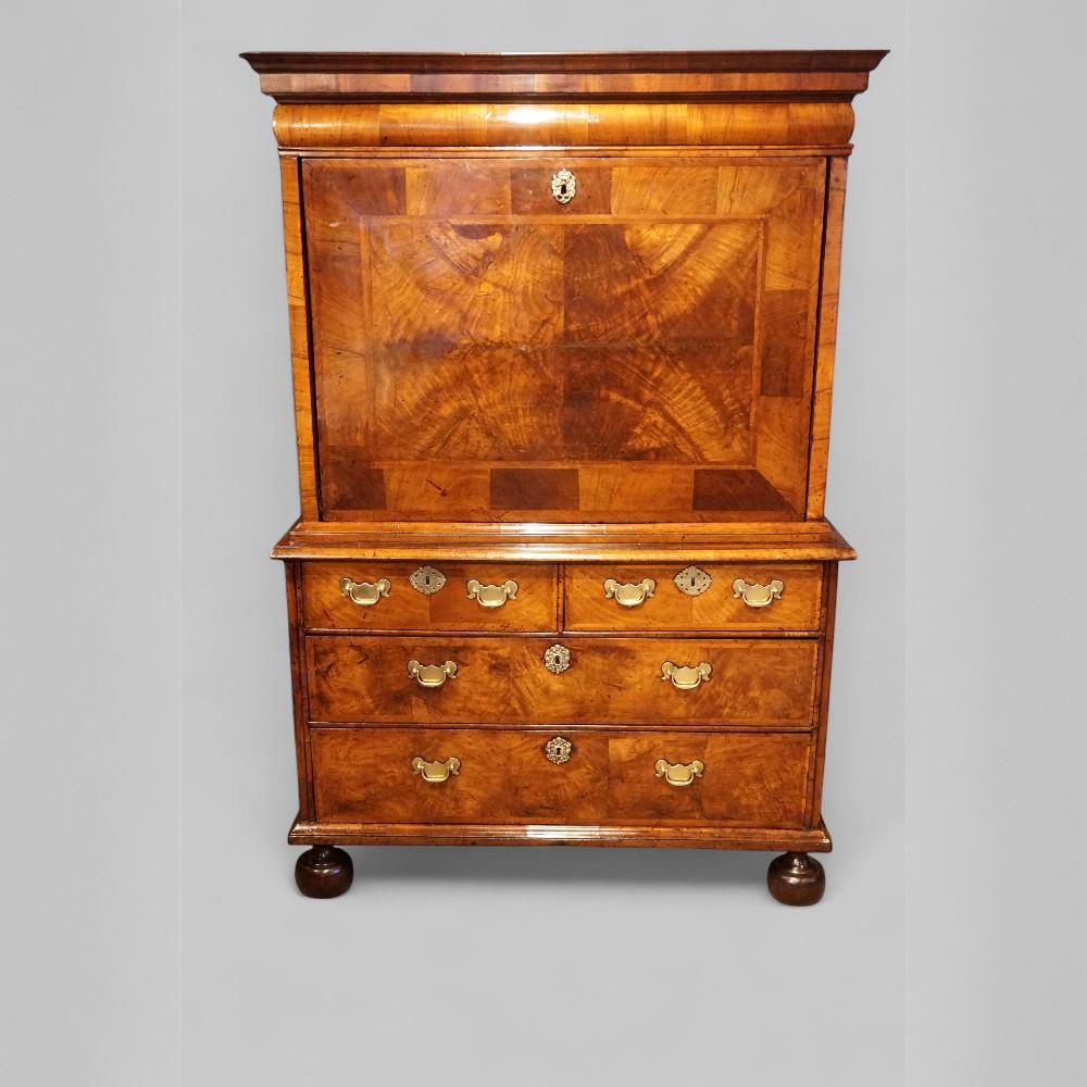 Early 18th Century Walnut Escritoire (1 of 22)