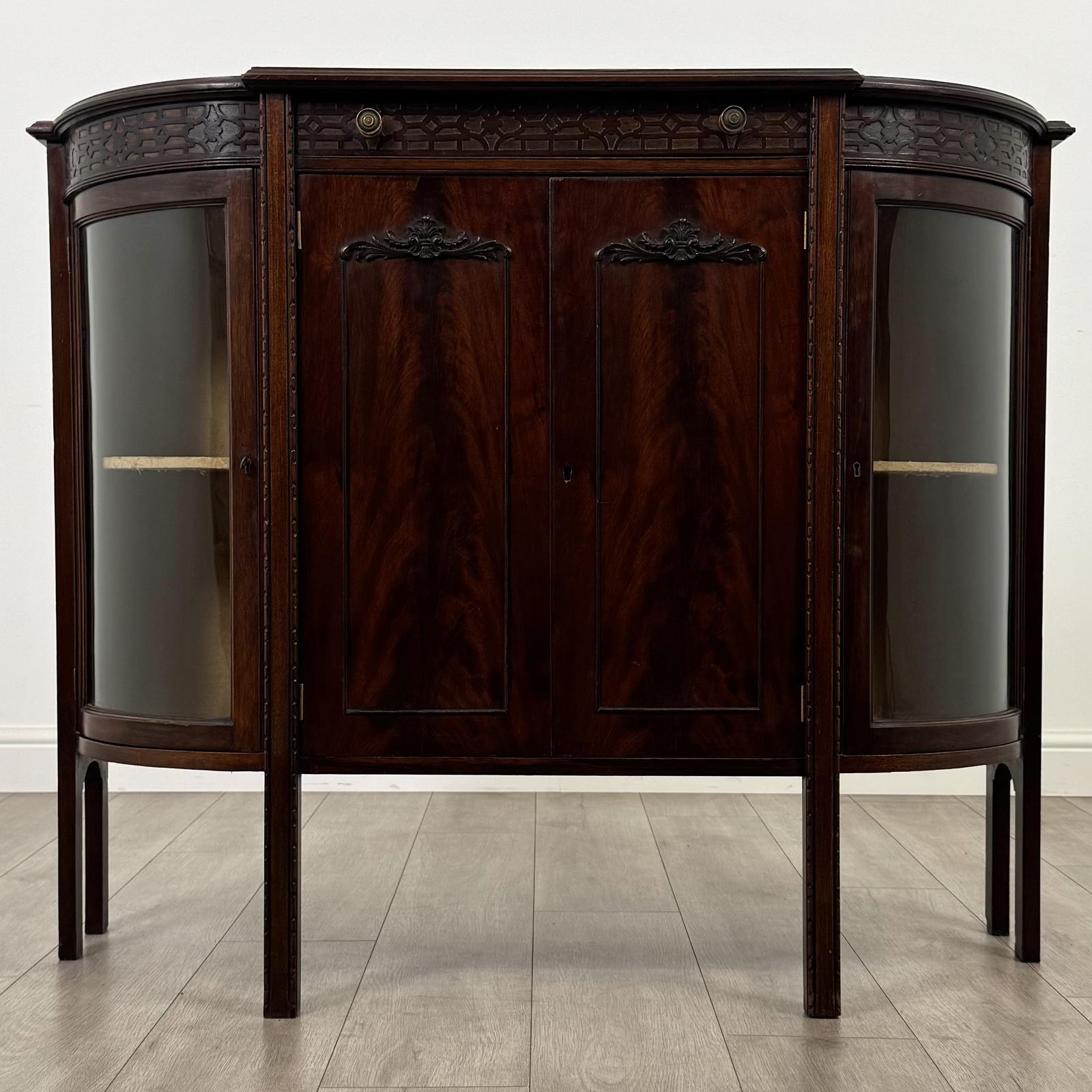 Antique 20th Century Bow Front Cabinet In Mahogany (1 of 12)