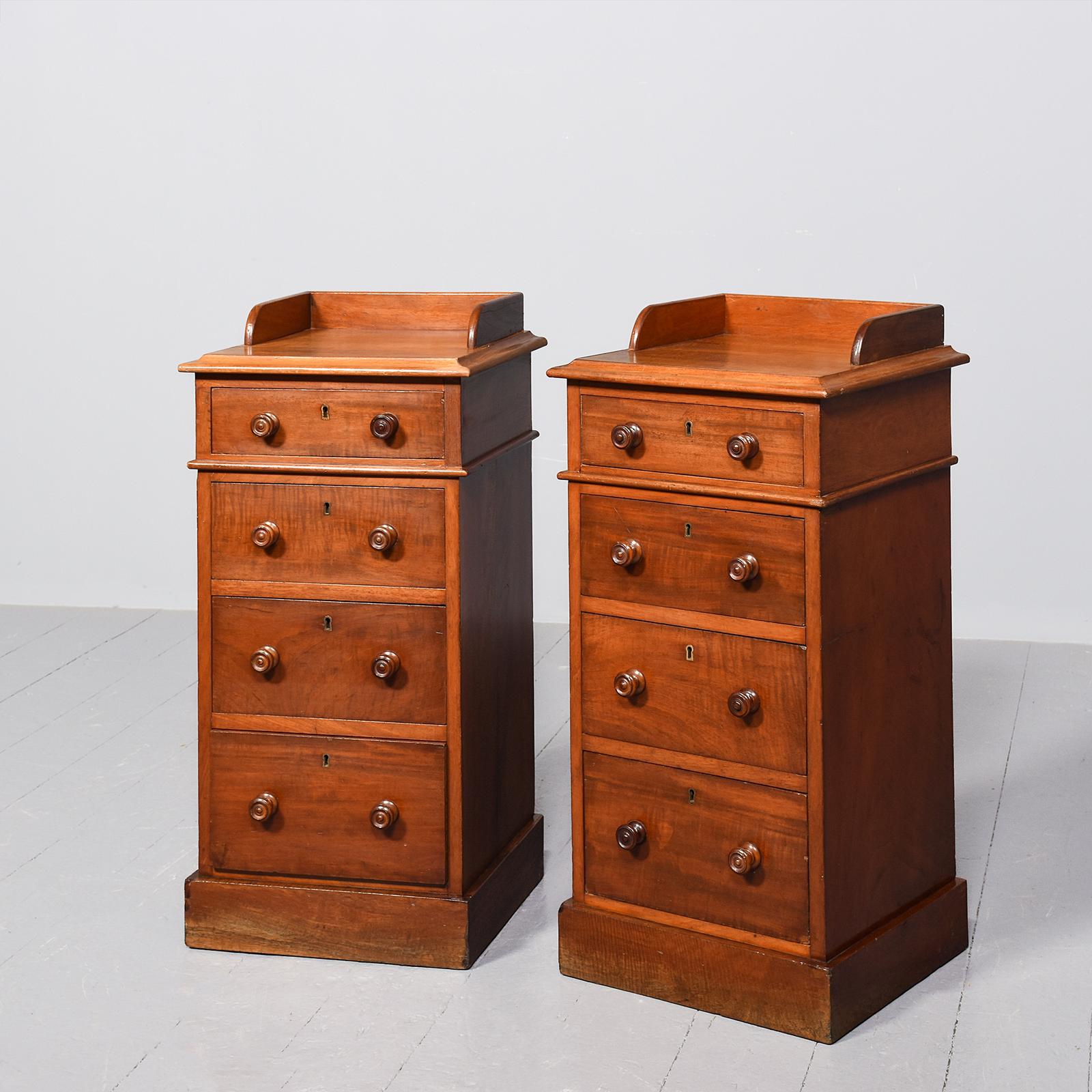 Pair of Mid Victorian 4-drawer Mahogany Bedside Lockers (1 of 9) Pair of Mid Victorian 4-drawer Mahogany Bedside Lockers (1 of 9)