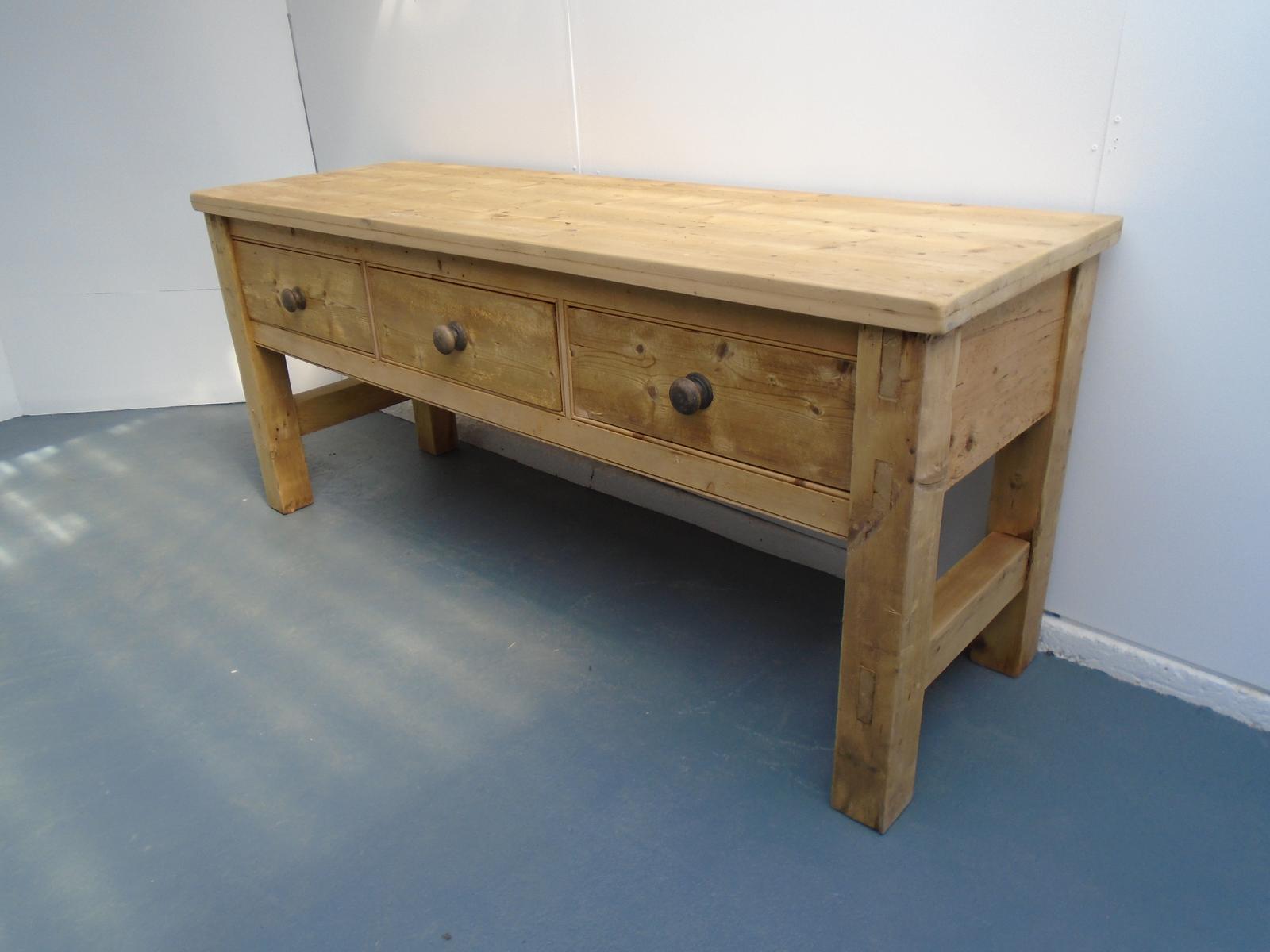 Amazing Pine 2 Metre 3 Drawer 3 Door Chunky Server to wax / paint (1 of 12)