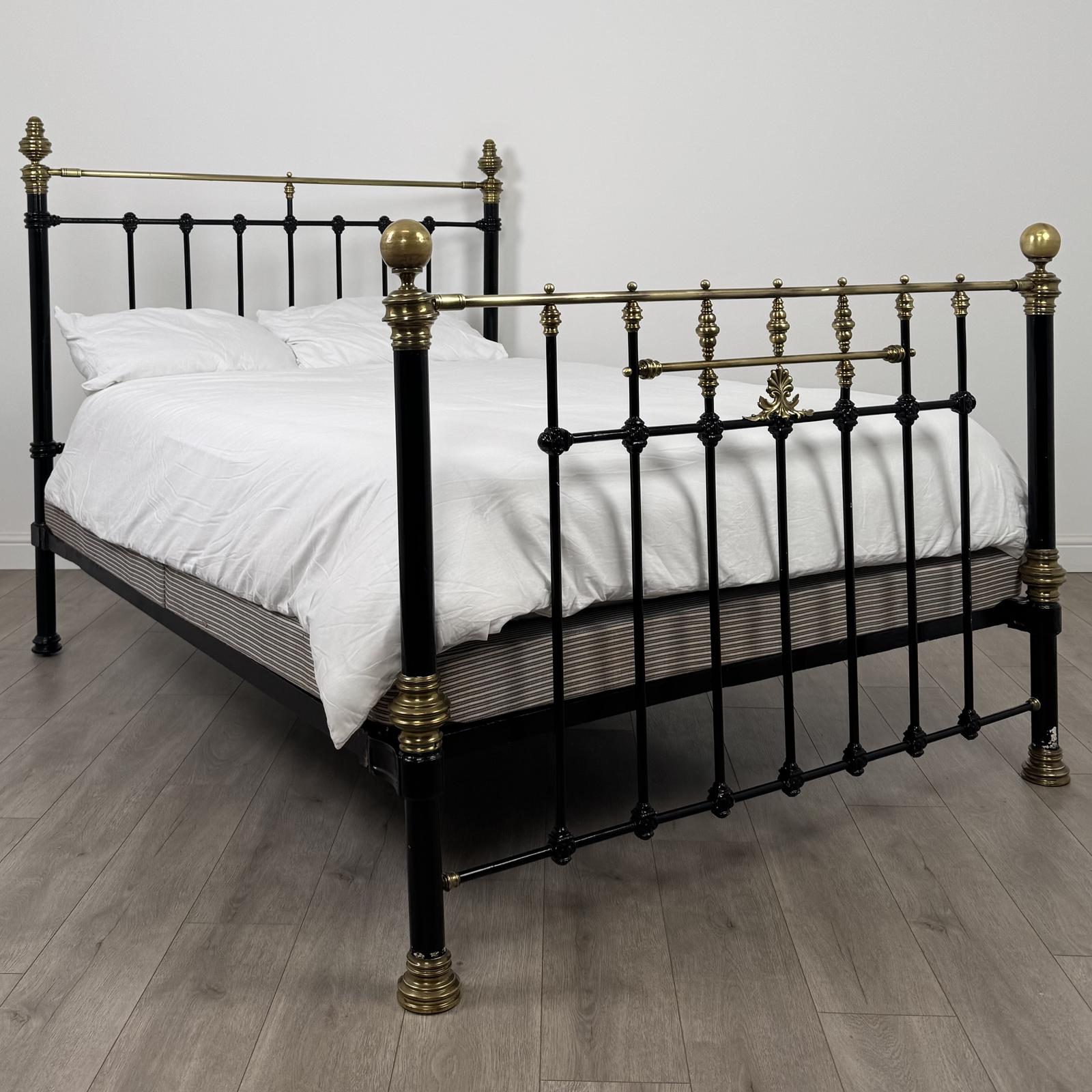 Antique 19th Century Fine Quality Brass And Iron King Size Bed (1 of 7)