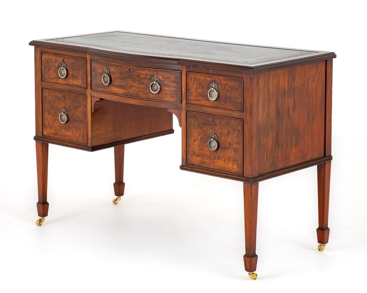 Victorian Mahogany 5 Drawer Writing Desk (1 of 8) Victorian Mahogany 5 Drawer Writing Desk (1 of 8)