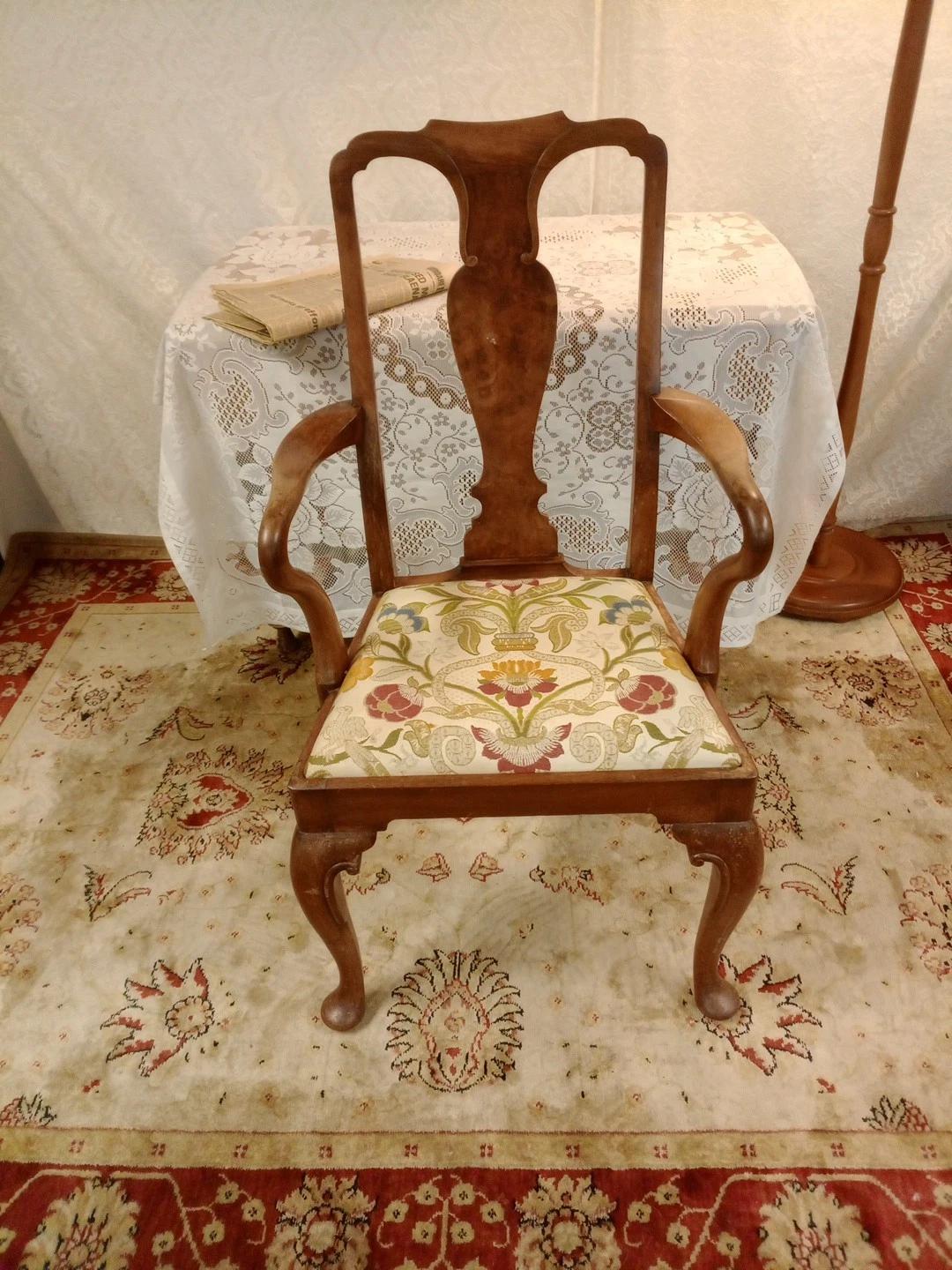 Burr Walnut Chair - Queen Anne Style c.1900 (1 of 4)