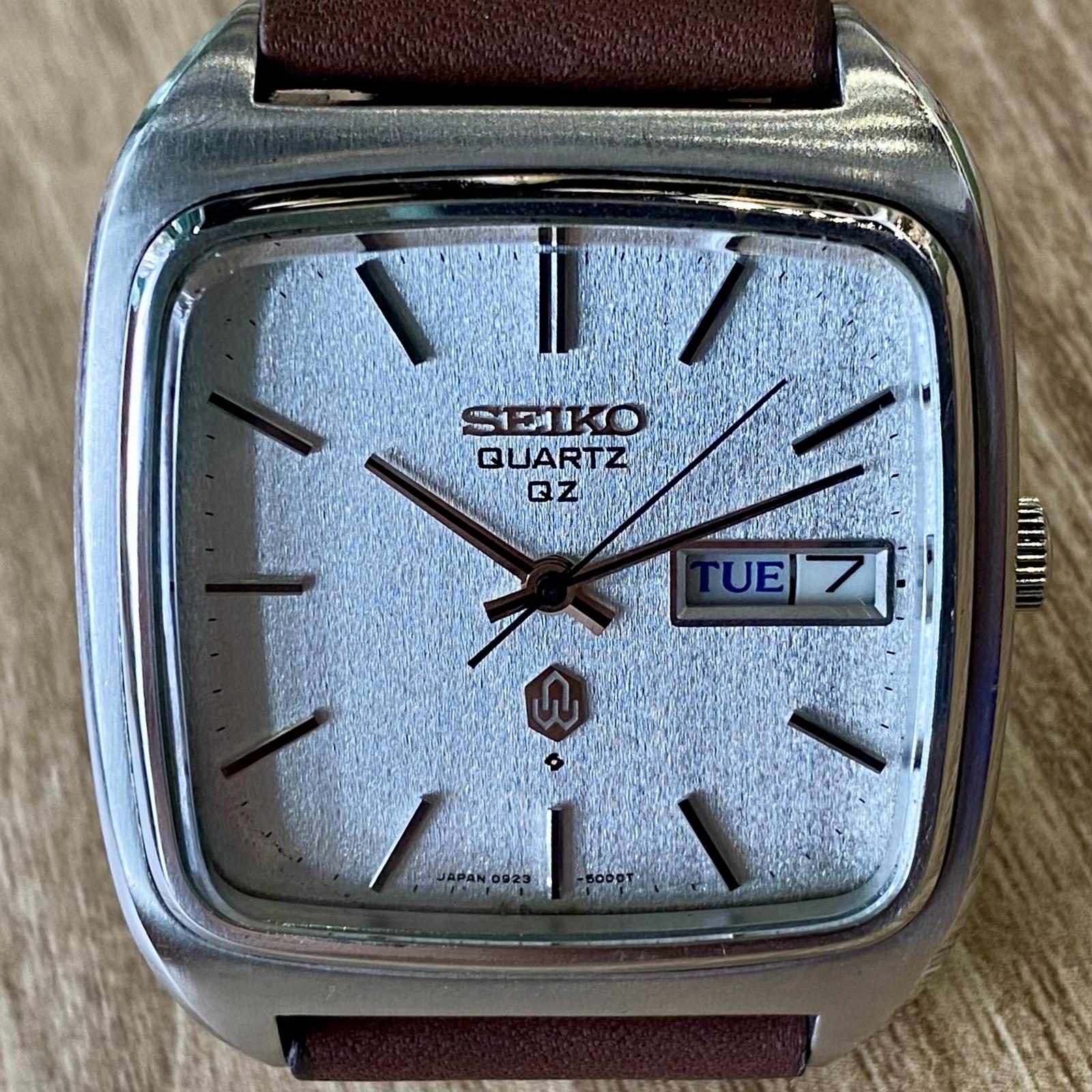 Vintage October 1974 Seiko Quartz QZ 0923-5000 Snowflake (1 of 11)