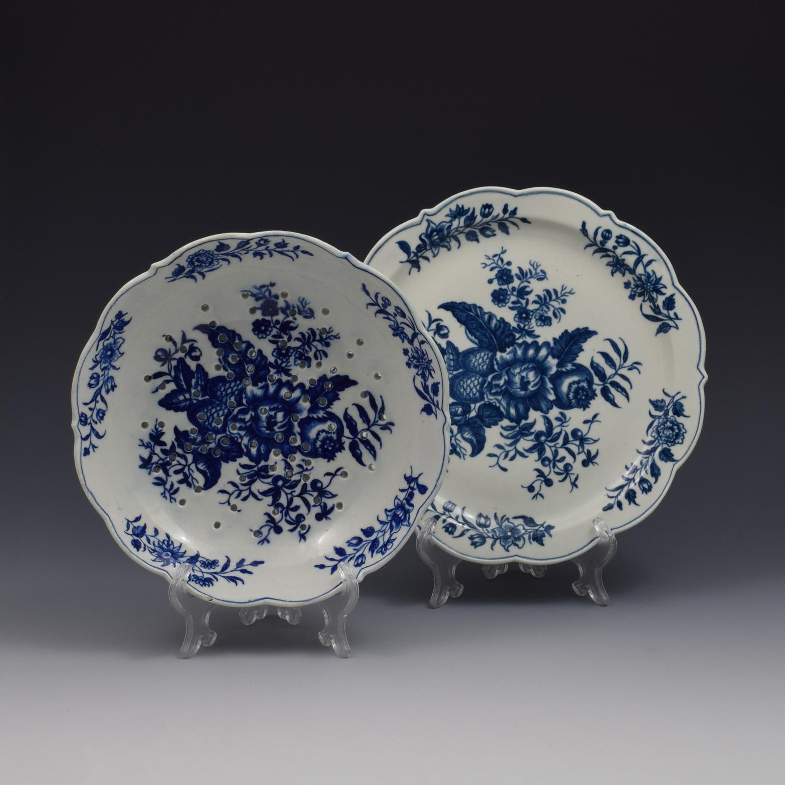 Worcester Porcelain Pine Cone Strawberry / Cress Dish & Stand / Under Plate (1 of 5)