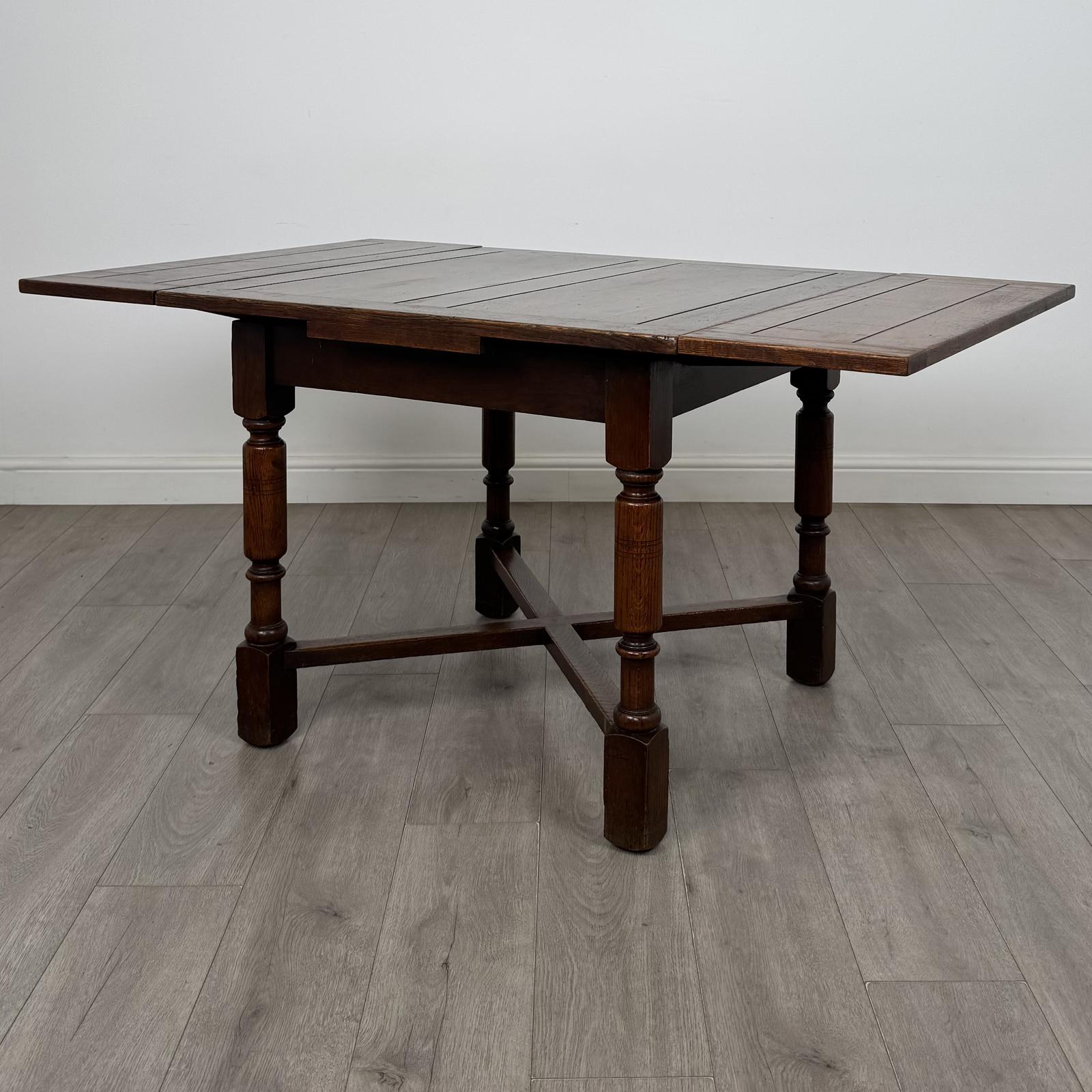 Antique 20th Century Edwardian Draw Leaf Dining Table In Oak (1 of 7) Antique 20th Century Edwardian Draw Leaf Dining Table In Oak (1 of 7)