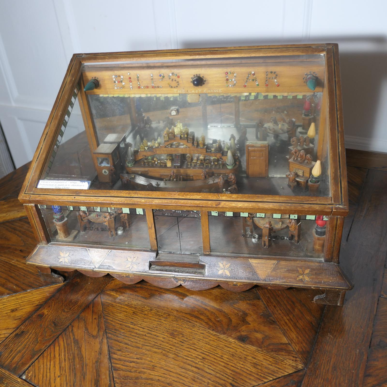 American Prisoner Art Diorama Monkey Saloon Bar (1 of 15)