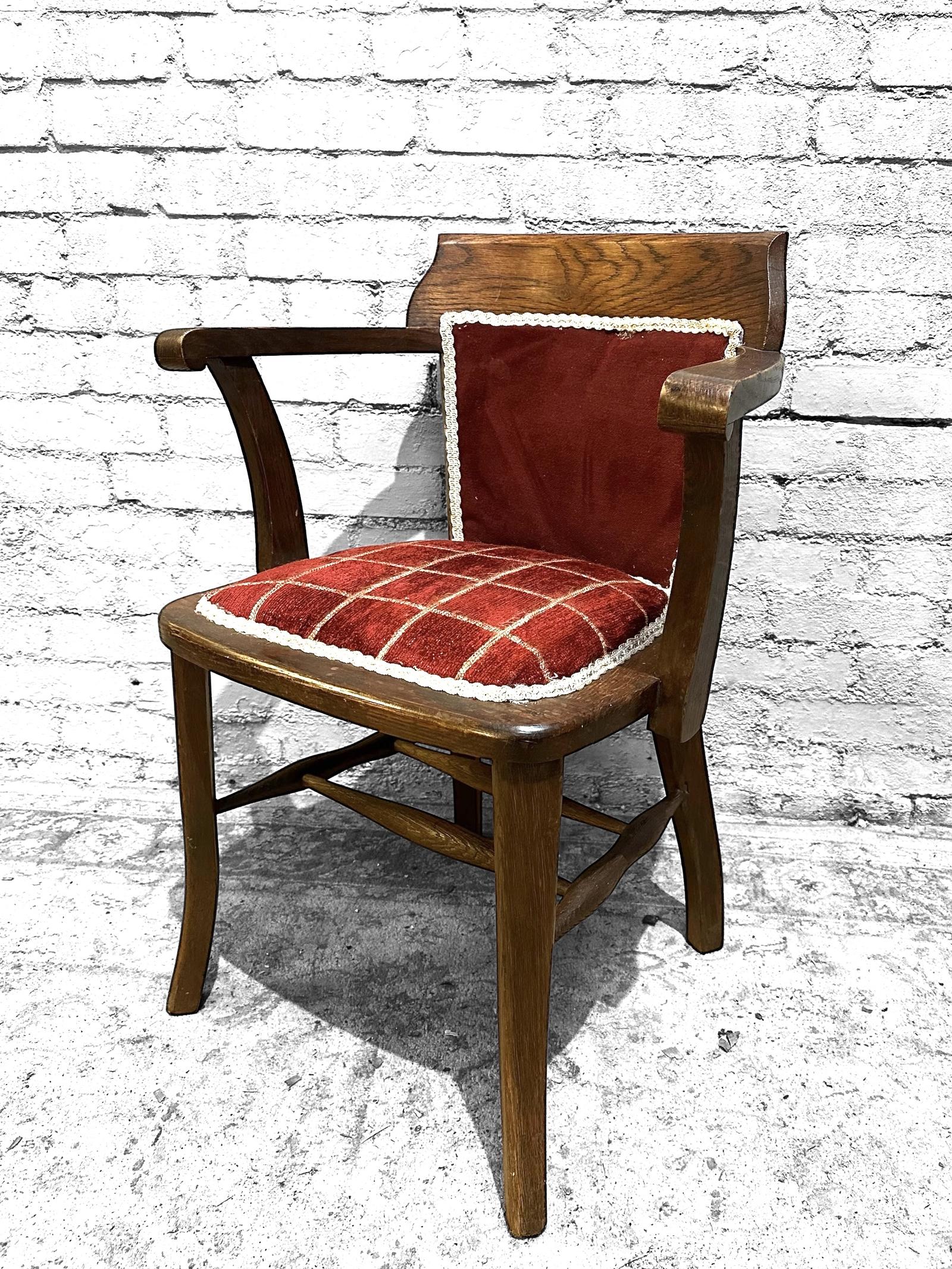 Antique Edwardian Oak Office Desk Chair c.1910 (1 of 8)