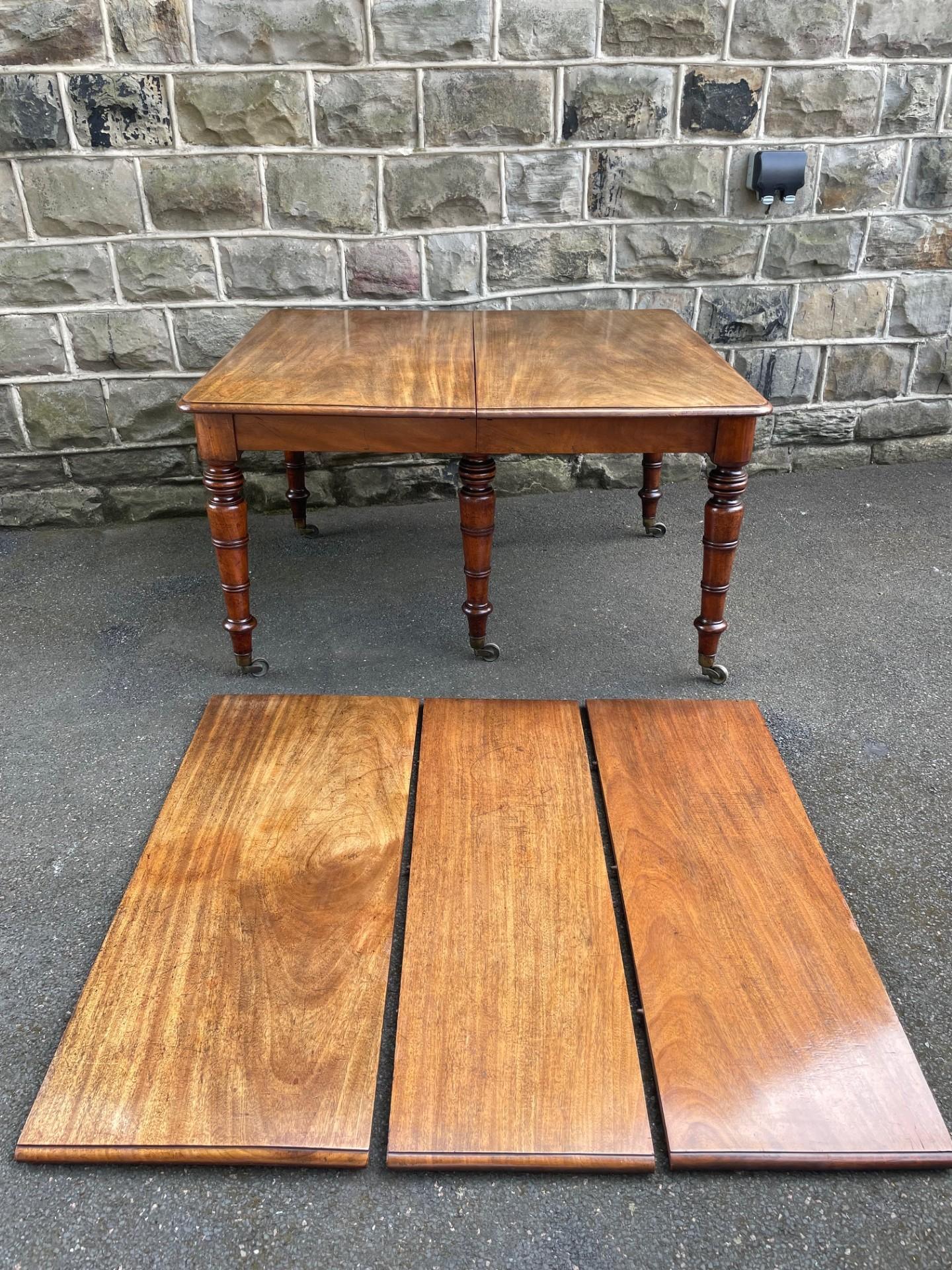 Antique Mahogany Extending Dining Table (1 of 19) Antique Mahogany Extending Dining Table (1 of 19)