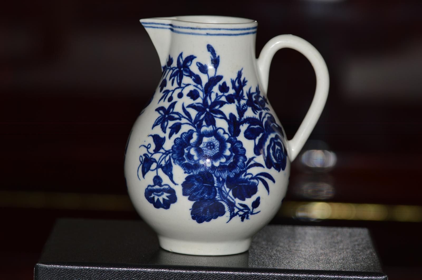 Worcester Blue & White Sparrow Beak Jug Three Flowers Pattern c.1790 (1 of 7)