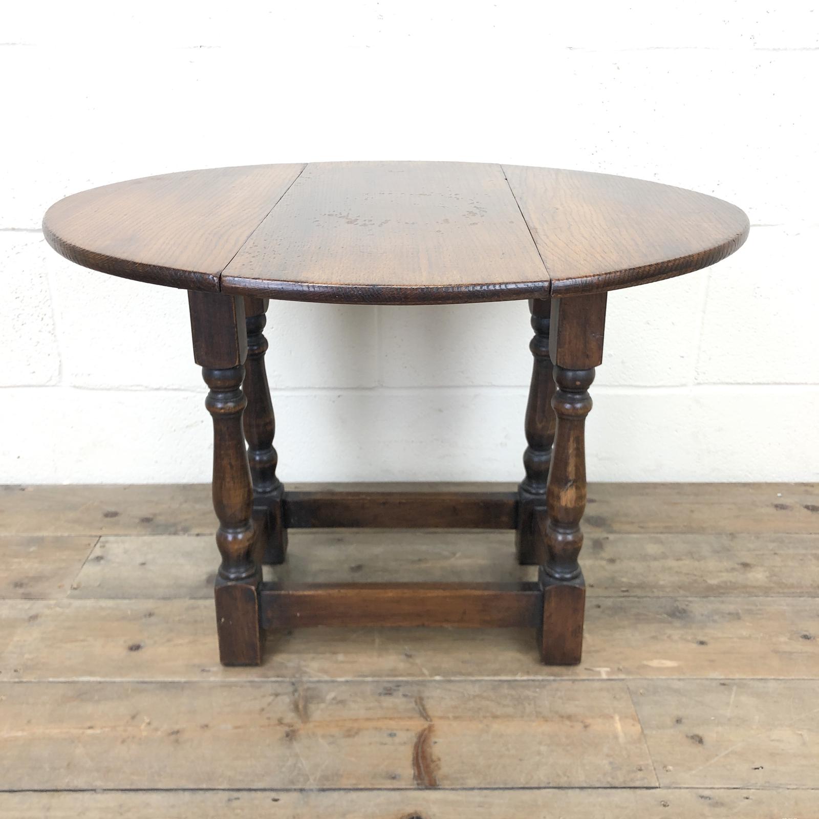 Small Antique Oak Drop Leaf Table (1 of 8) Small Antique Oak Drop Leaf Table (1 of 8)