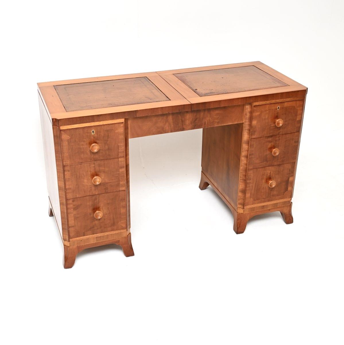 Art Deco Figured Walnut Leather Top Desk / Dressing Table (1 of 10) Art Deco Figured Walnut Leather Top Desk / Dressing Table (1 of 10)