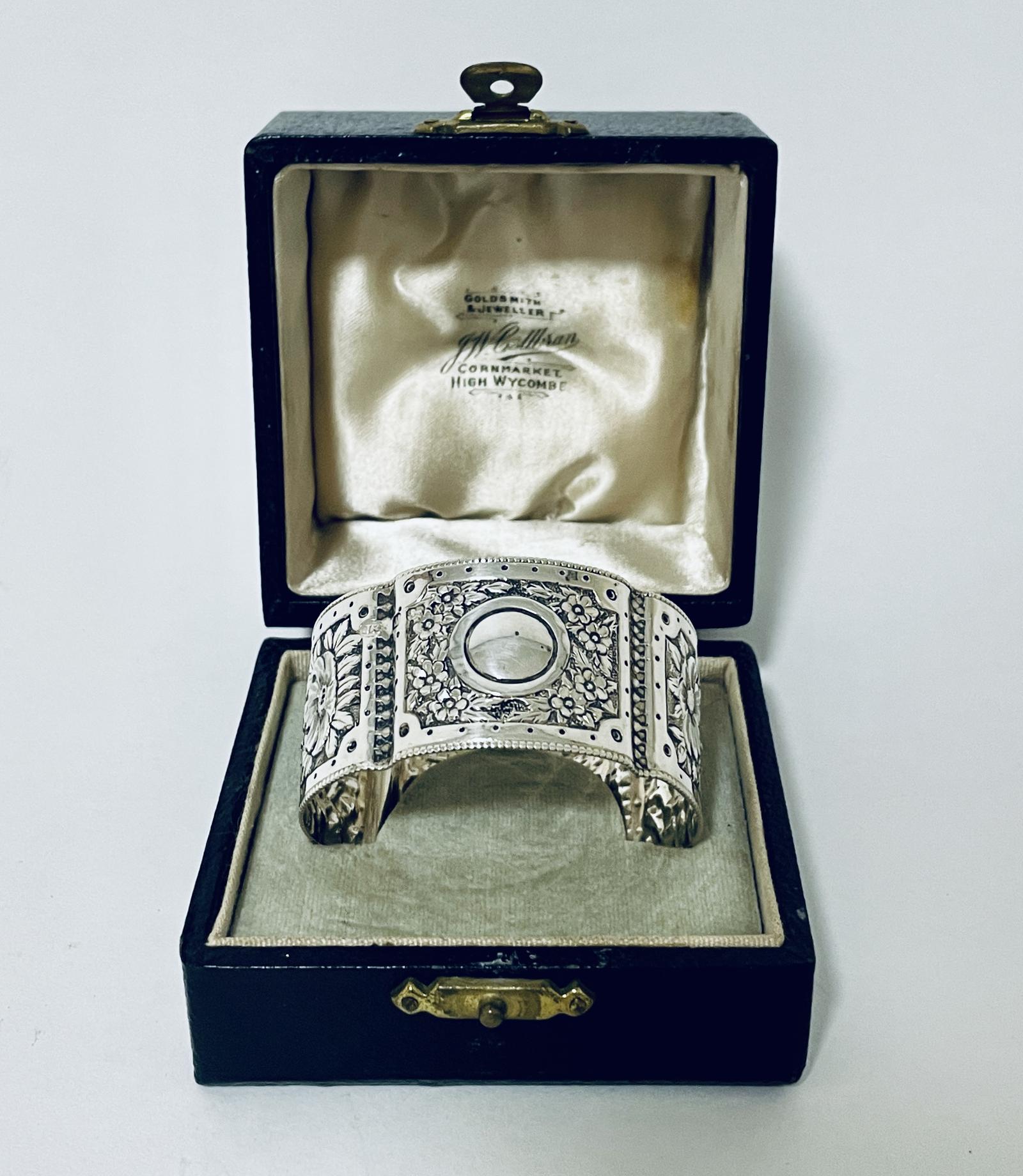 Victorian Silver Christening Napkin Ring (1 of 17) Victorian Silver Christening Napkin Ring (1 of 17)