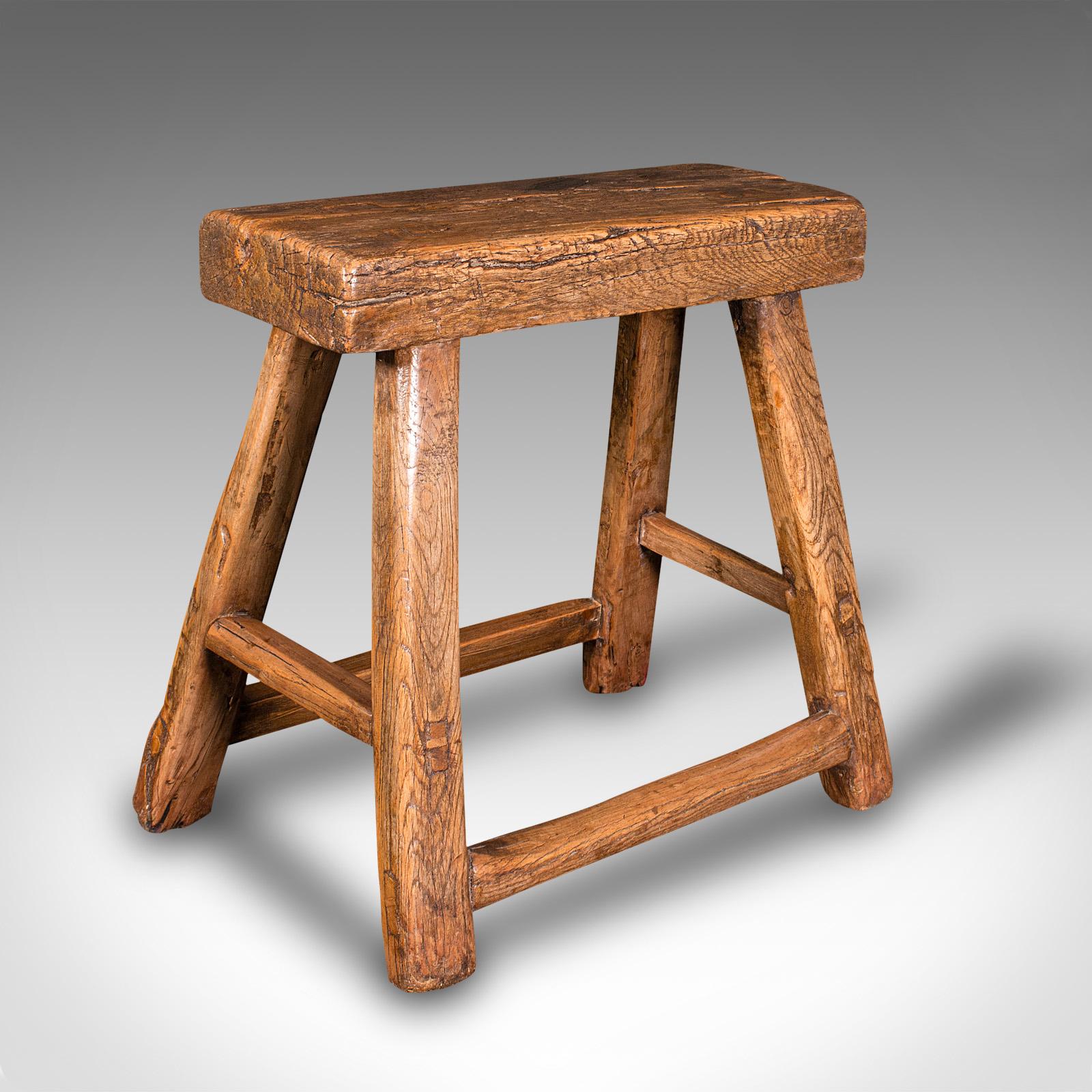 Small Antique Craftsman's Stool, English, Oak, Provincial, Georgian c.1800 (1 of 8) Small Antique Craftsman's Stool, English, Oak, Provincial, Georgian c.1800 (1 of 8)