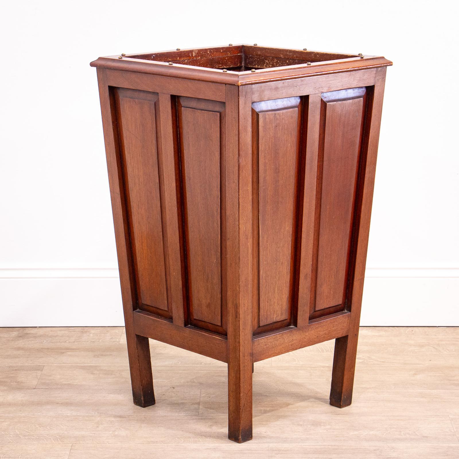 Large Mahogany Log Bin with Panelled Sides (1 of 9) Large Mahogany Log Bin with Panelled Sides (1 of 9)