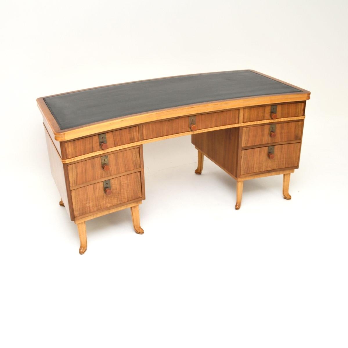Vintage Walnut Pedestal Desk by Laszlo Hoenig (1 of 10) Vintage Walnut Pedestal Desk by Laszlo Hoenig (1 of 10)