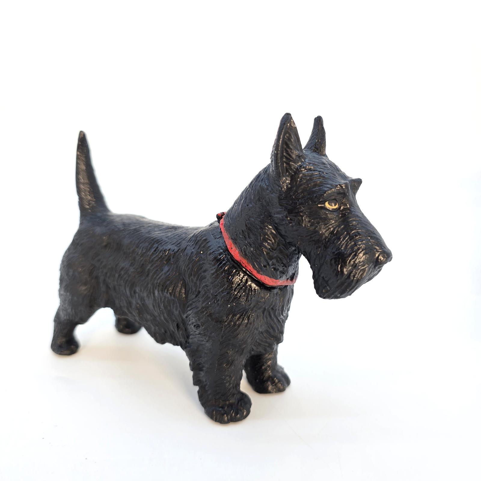 Antique 1920s Hand Painted Scottie Dog Table Lighter in Cast Metal (1 of 13) Antique 1920s Hand Painted Scottie Dog Table Lighter in Cast Metal (1 of 13)