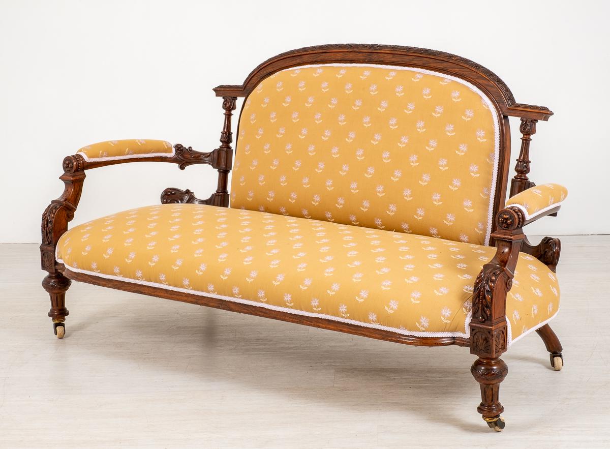 Impressive Victorian Walnut Settee (1 of 9)