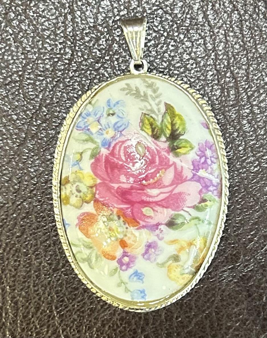 Oval Porcelain Pendant (1 of 3)