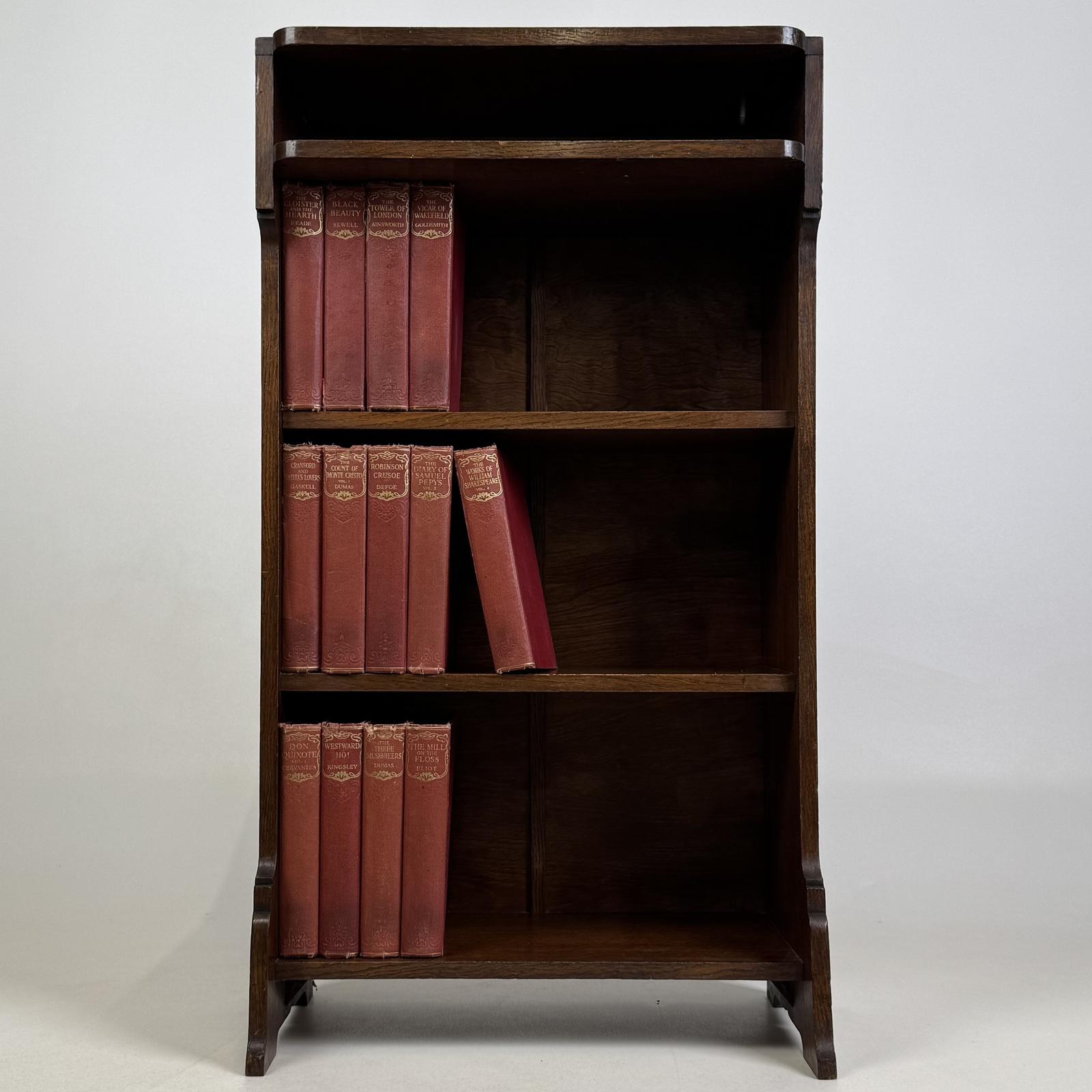 Antique 20th Century Small Edwardian Bookcase in Oak (1 of 10) Antique 20th Century Small Edwardian Bookcase in Oak (1 of 10)