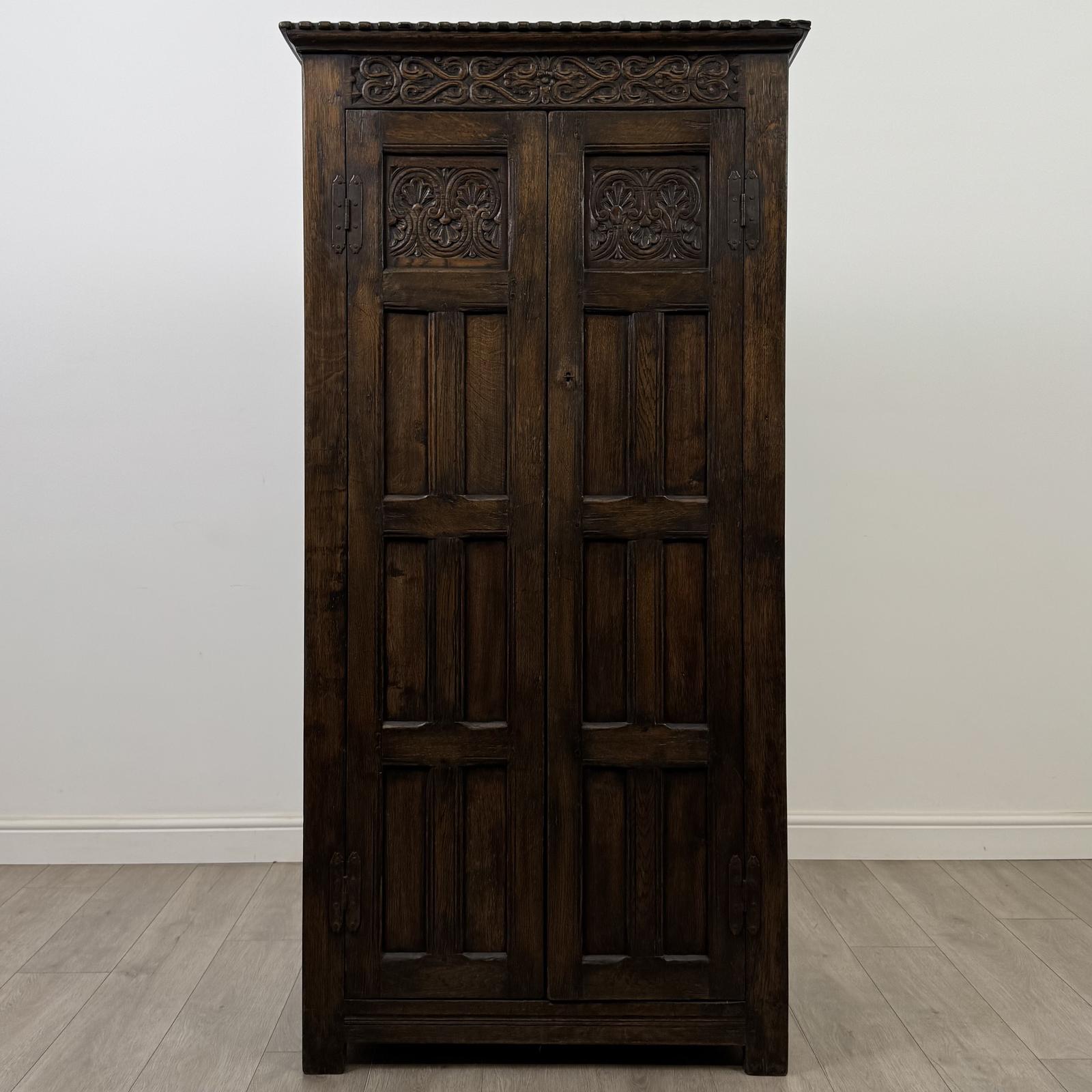 Antique 20th Century Fine Quality Small Oak Wardrobe (1 of 9) Antique 20th Century Fine Quality Small Oak Wardrobe (1 of 9)