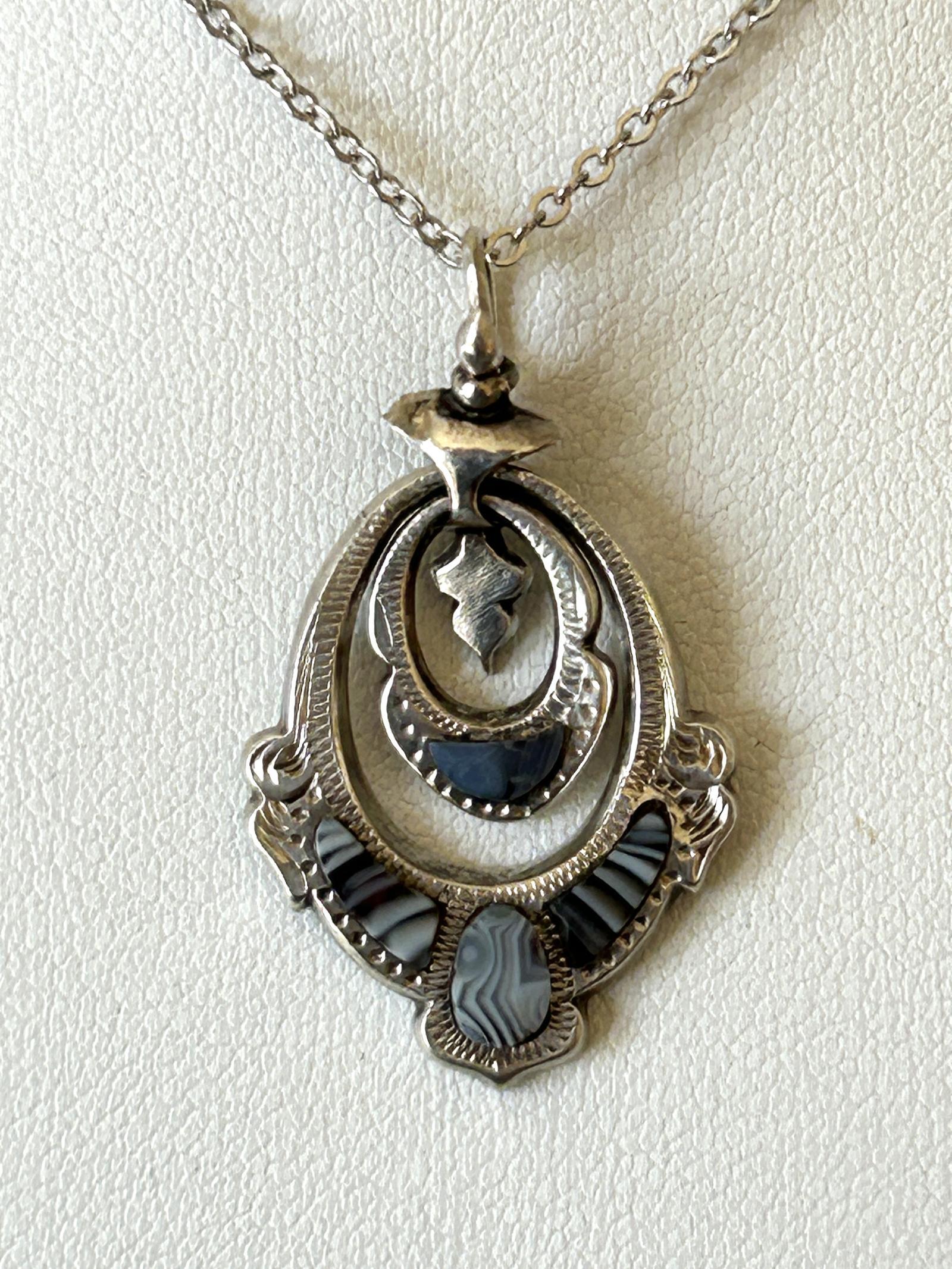 Victorian Silver & Agate Pendant Necklace (1 of 6) Victorian Silver & Agate Pendant Necklace (1 of 6)