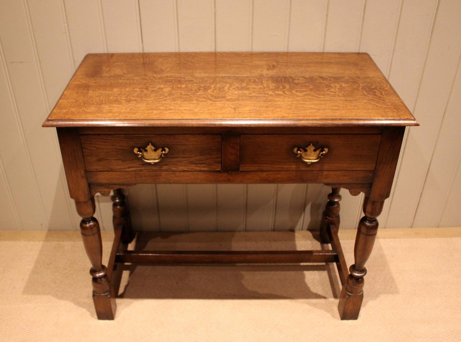 Solid Oak Side Table (1 of 12) Solid Oak Side Table (1 of 12)