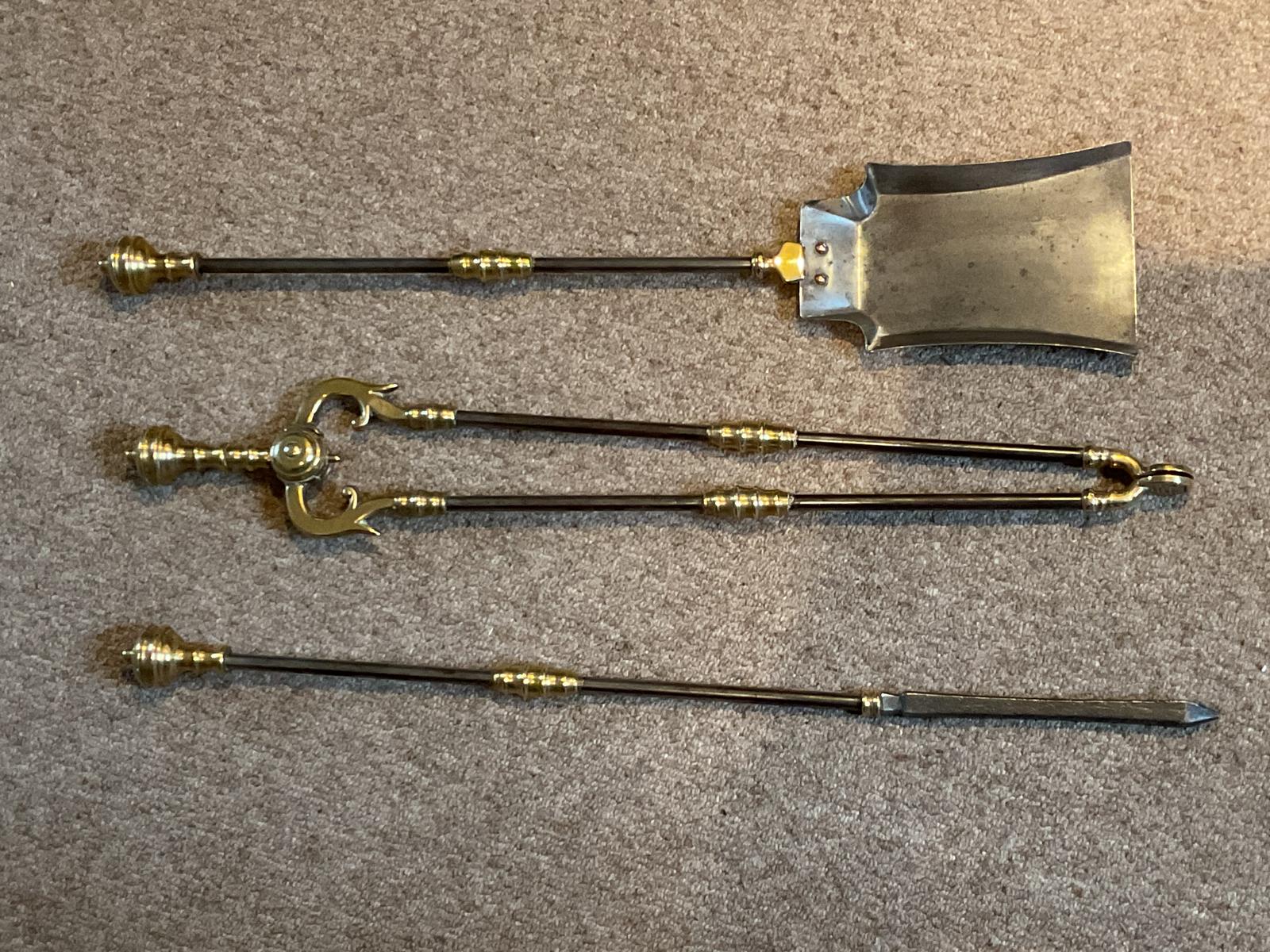 Set of Victorian Brass and Steel Fire Irons (1 of 1) Set of Victorian Brass and Steel Fire Irons (1 of 1)