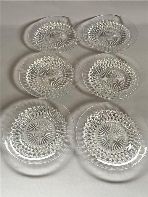 Delightful Set of Glass Ice Plates (1 of 4)
