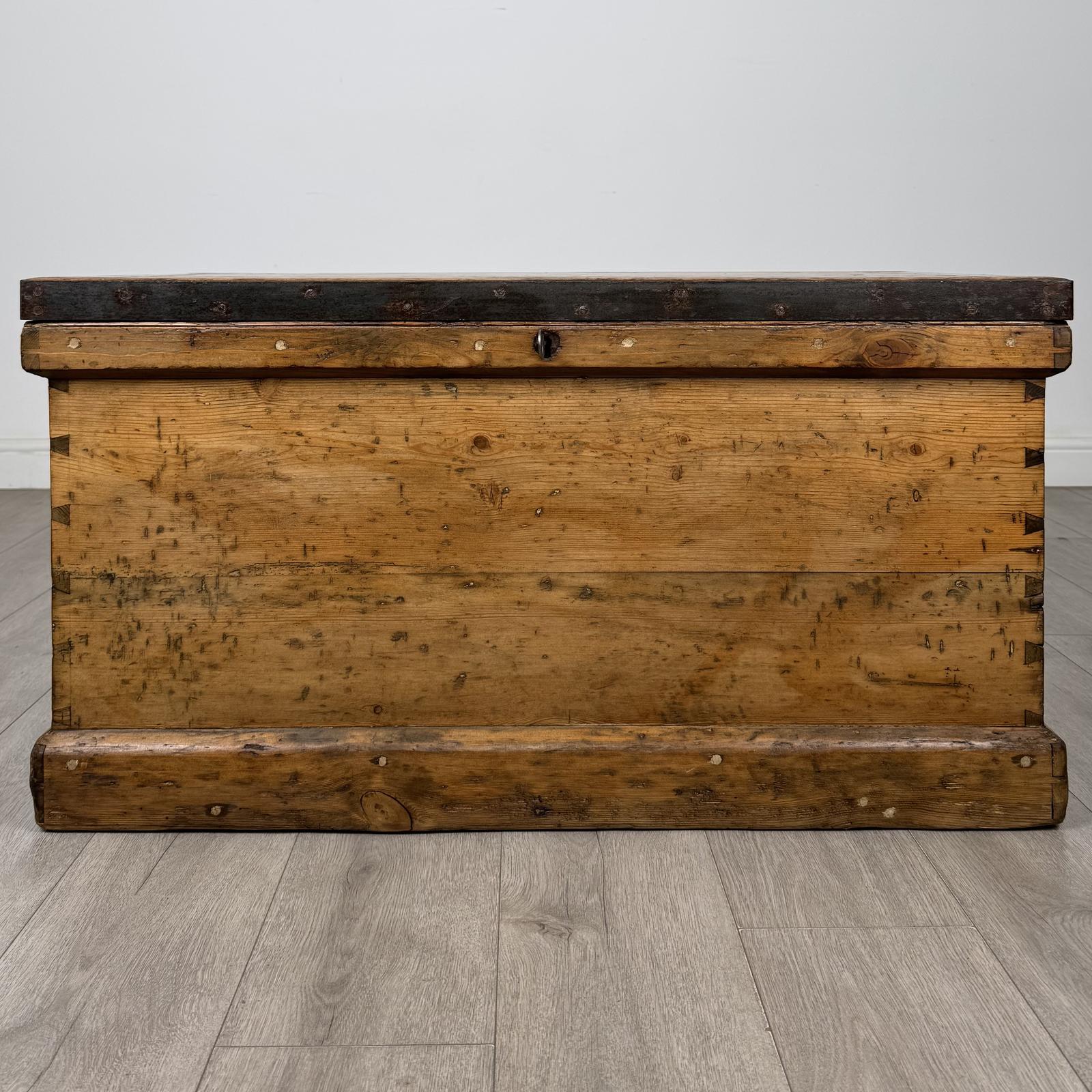 Antique 19th Century Fine Quality Victorian Fitted Chest in Pine (1 of 12) Antique 19th Century Fine Quality Victorian Fitted Chest in Pine (1 of 12)