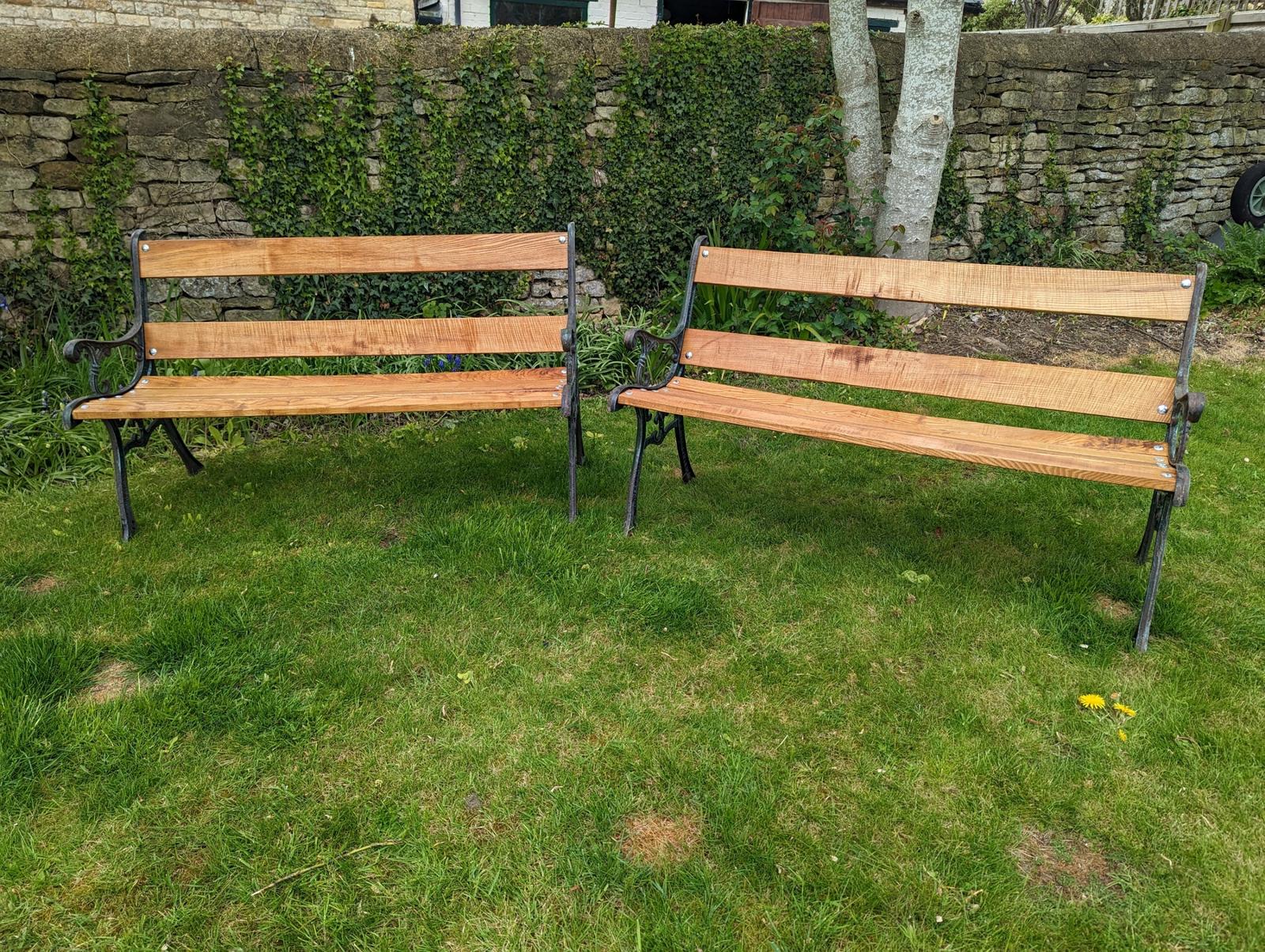 Single or Pair of Late Victorian Cast Iron Benches (1 of 8) Single or Pair of Late Victorian Cast Iron Benches (1 of 8)