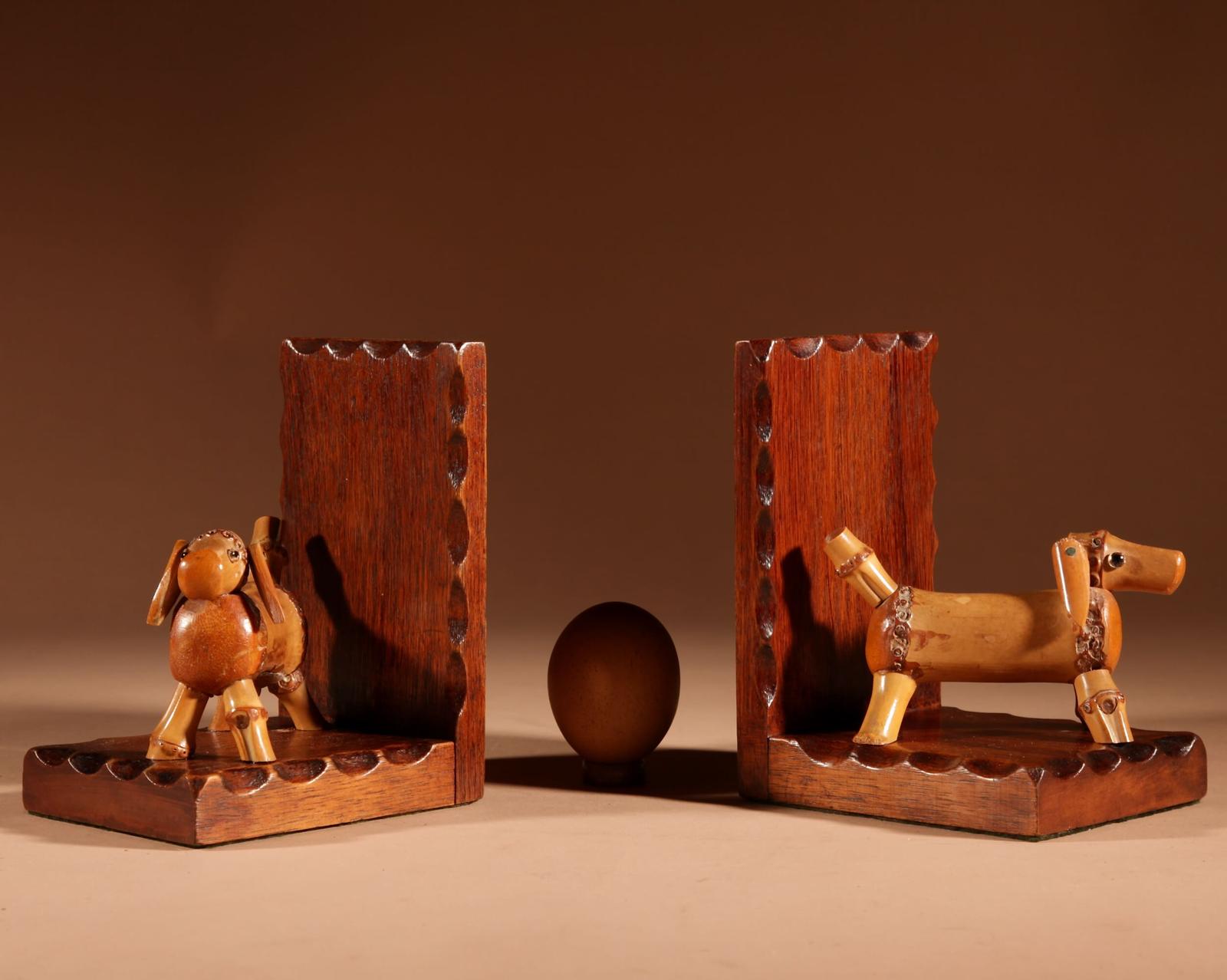 An Unusual Amusing Pair Of Art Deco Bamboo Dogs Bookends, Circa 1920-40 (1 of 8)