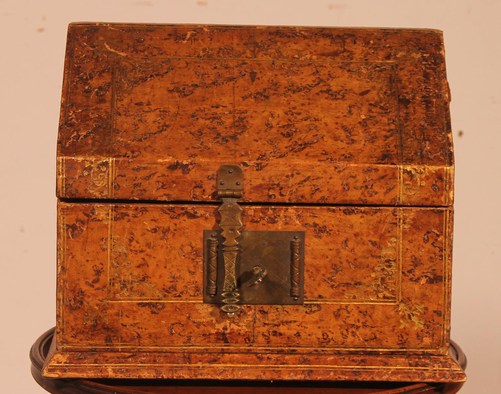 Letter Rack or Stationery Rack in Leather 19th Century - France (1 of 9)