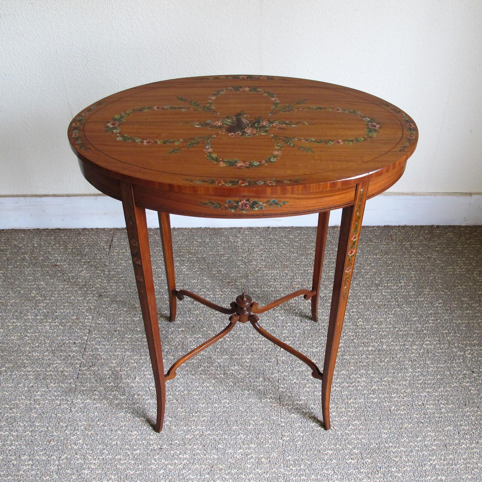 Satinwood Inlaid Oval Occasional Table (1 of 6) Satinwood Inlaid Oval Occasional Table (1 of 6)