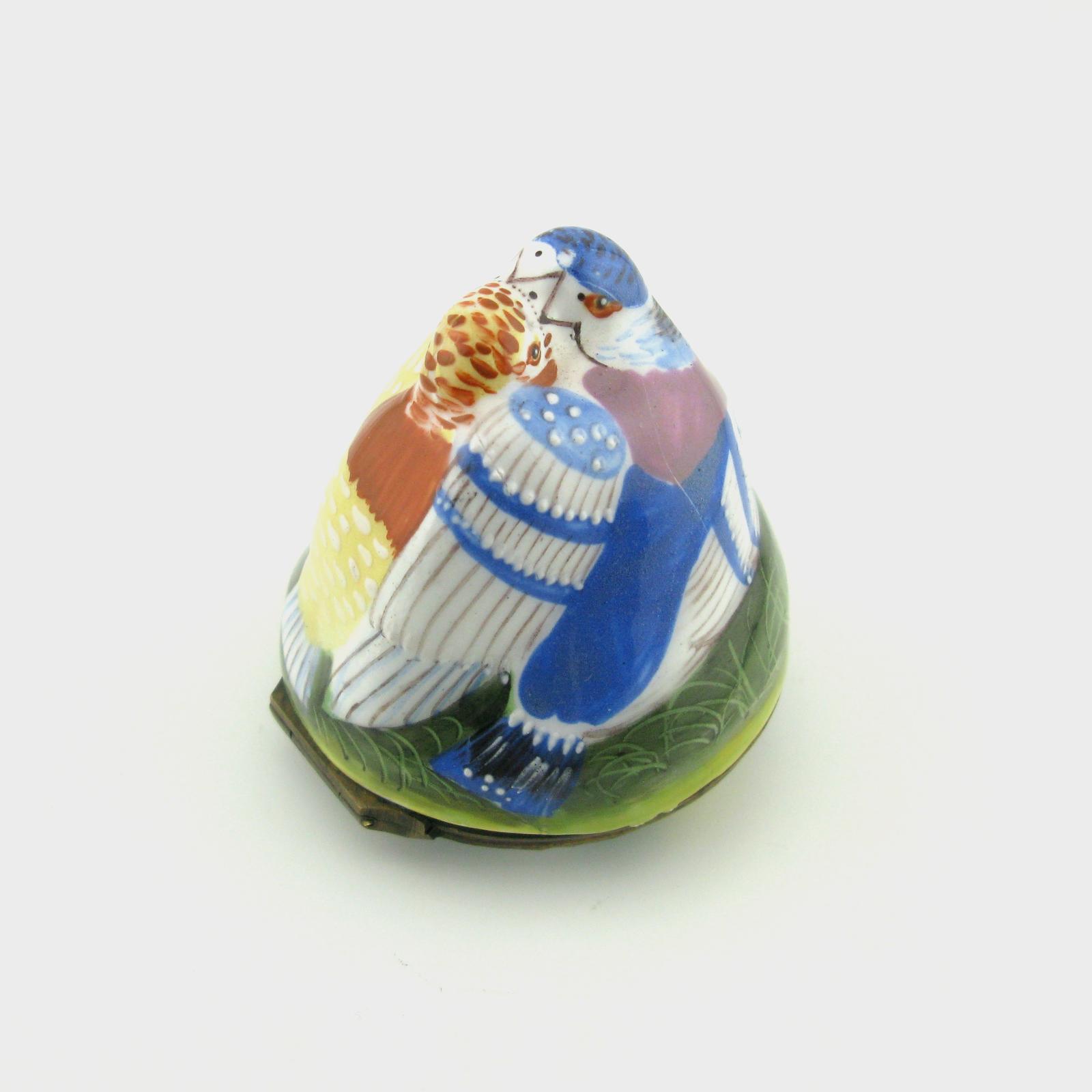 Fine Enamel Bonbonniere of Lovebirds, Probably 18th Century Bilston (1 of 10)