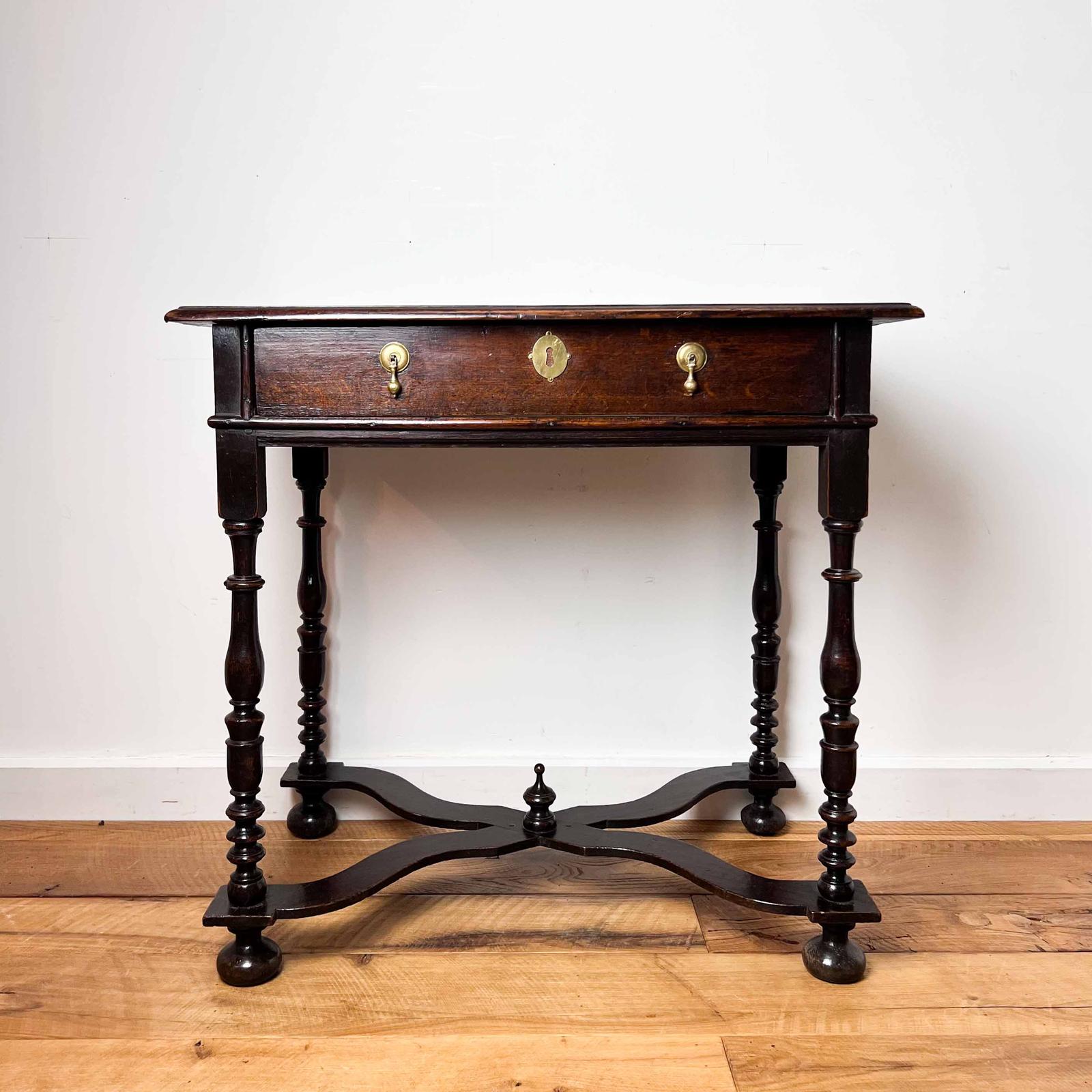 Early 18th Century Oak Side Table with Wavy Cross Stretcher (1 of 18) Early 18th Century Oak Side Table with Wavy Cross Stretcher (1 of 18)