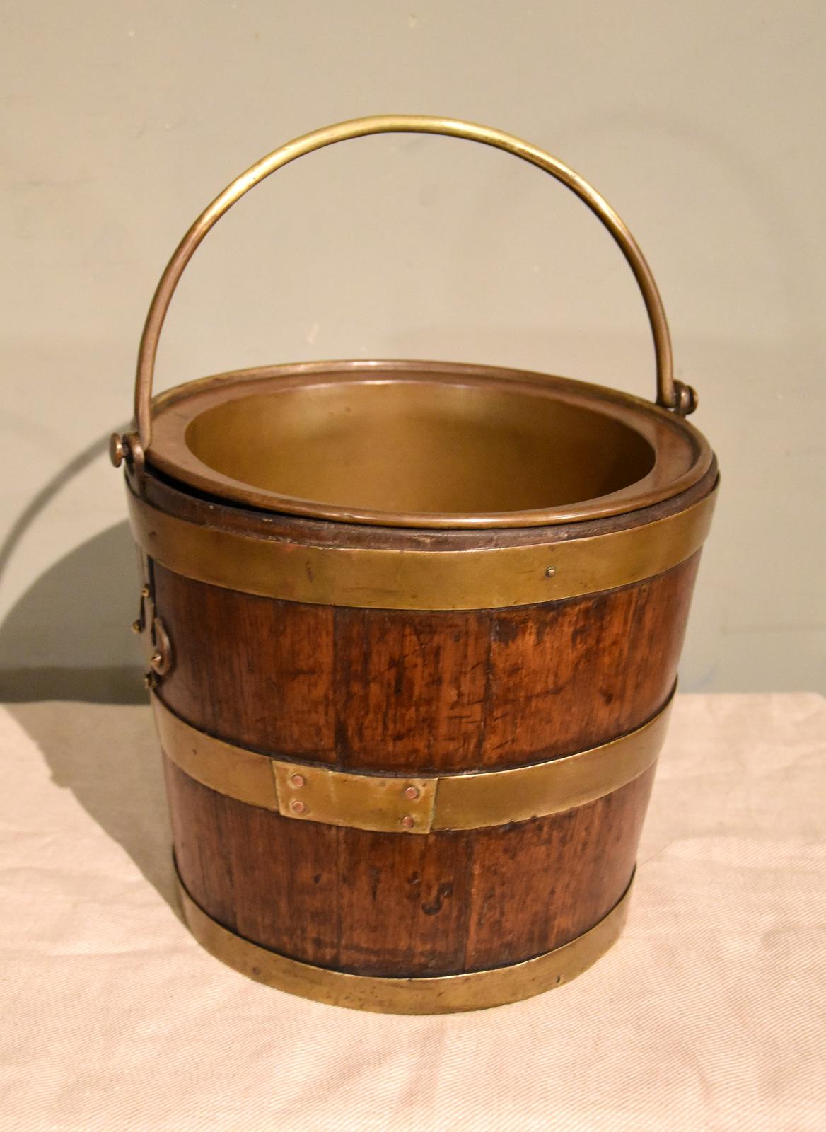19th Century Oak & Brass Bound Planter / Ice Bucket (1 of 6) 19th Century Oak & Brass Bound Planter / Ice Bucket (1 of 6)