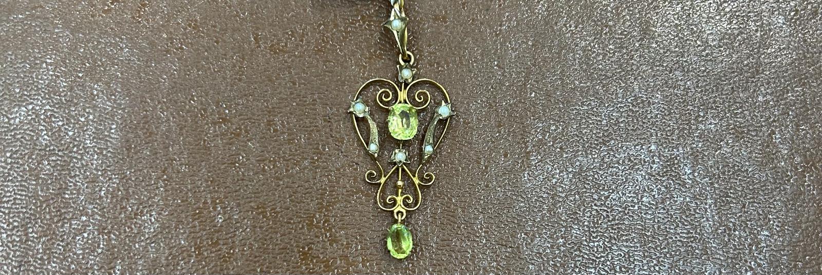 Late Victorian 9ct. Peridot (1 of 2)
