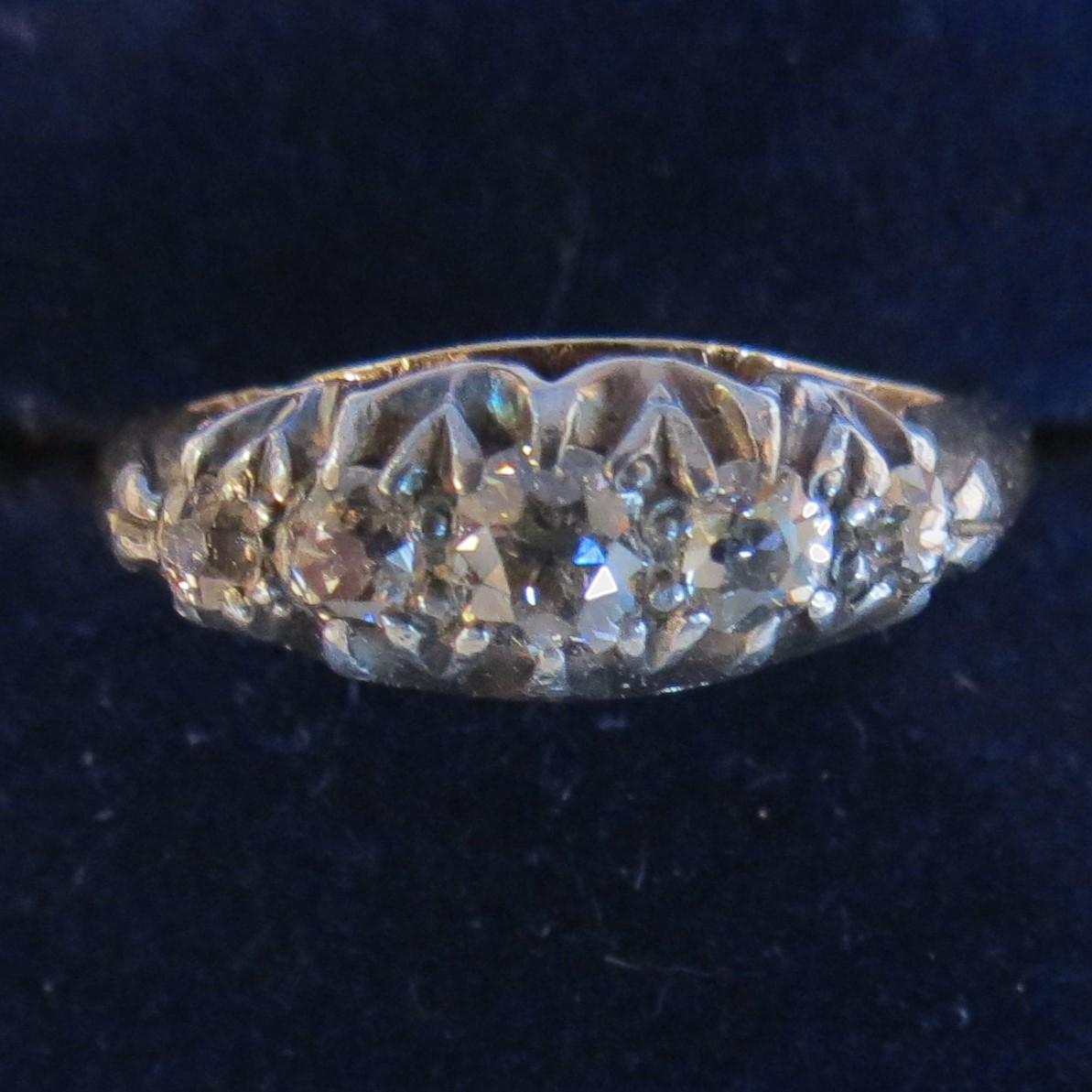 Antique 5-Stone Diamond 18ct Gold Ring (1 of 7)