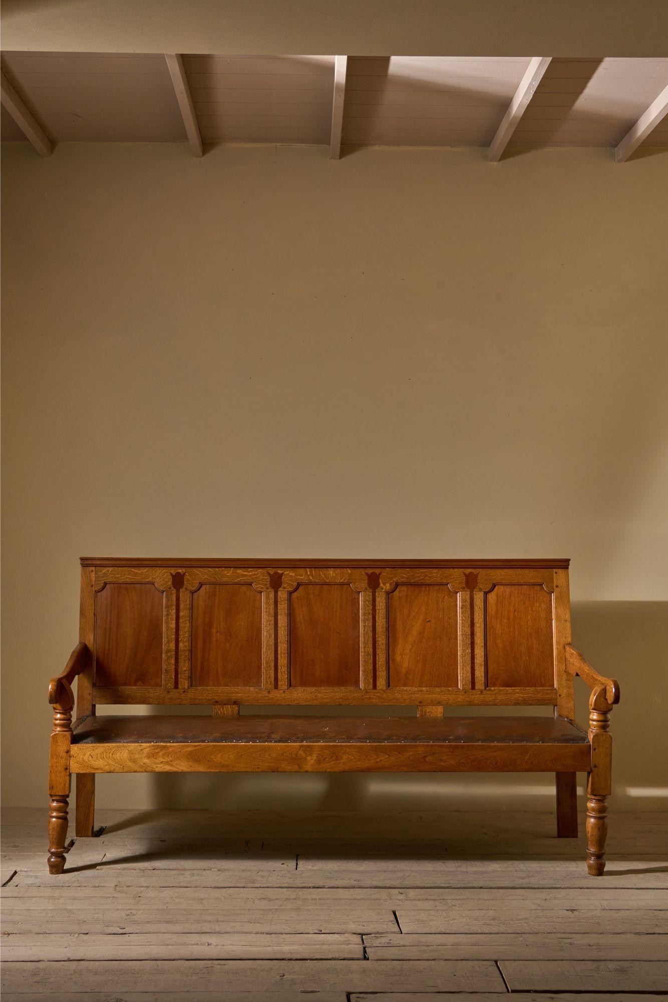 Georgian Oak Hall Bench with Tulip Decoration (1 of 9) Georgian Oak Hall Bench with Tulip Decoration (1 of 9)