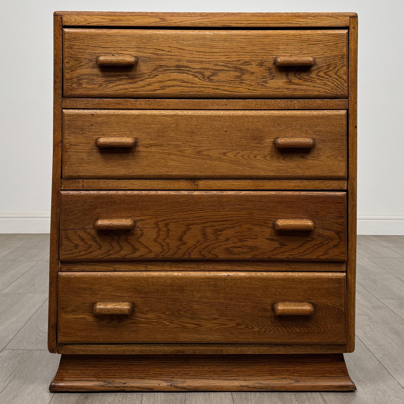 Vintage 20th Century Chest of Drawers in Oak (1 of 11) Vintage 20th Century Chest of Drawers in Oak (1 of 11)