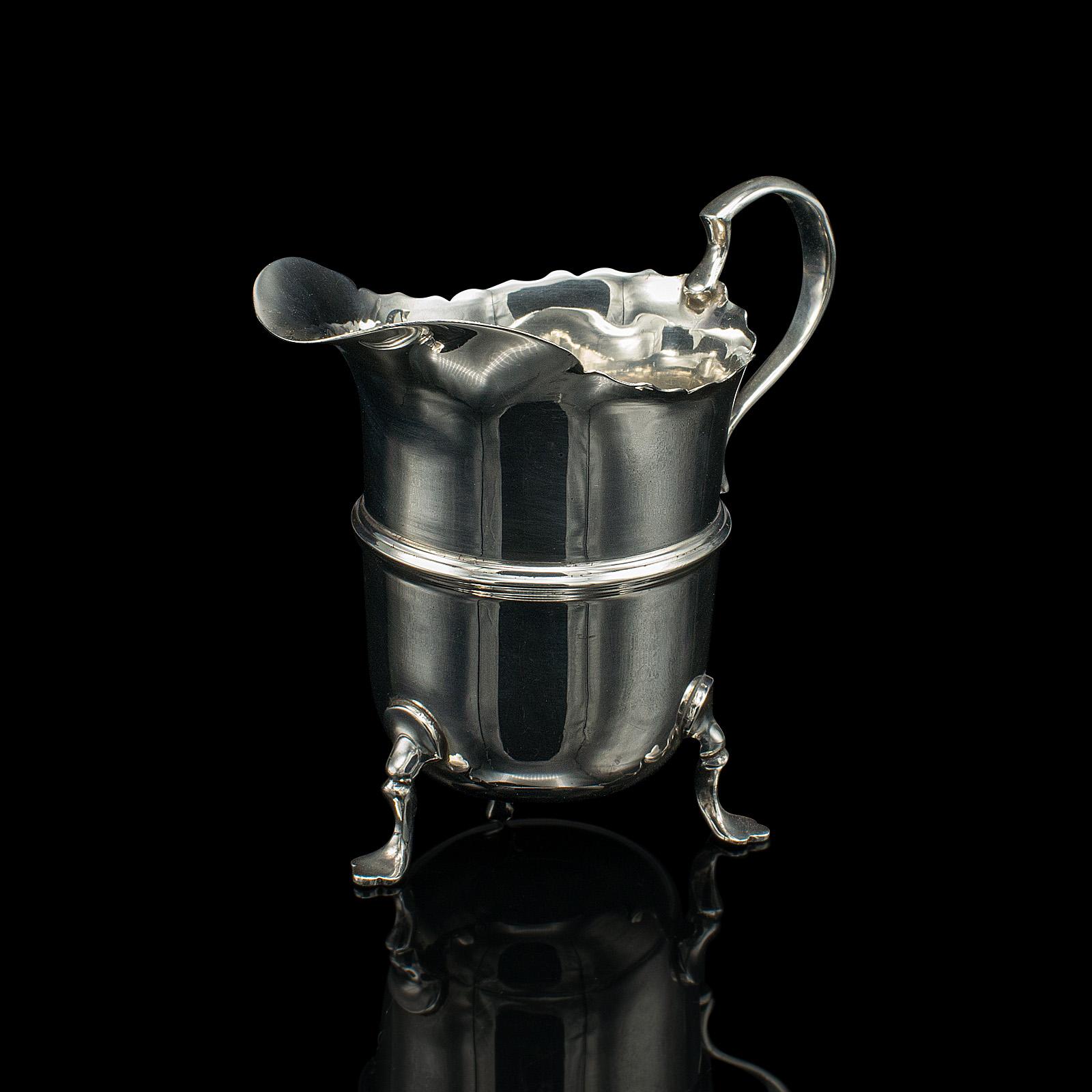 Small Antique Cream Jug, English, Sterling Silver, Milk Pourer - Hallmarked 1919 (1 of 10) Small Antique Cream Jug, English, Sterling Silver, Milk Pourer - Hallmarked 1919 (1 of 10)