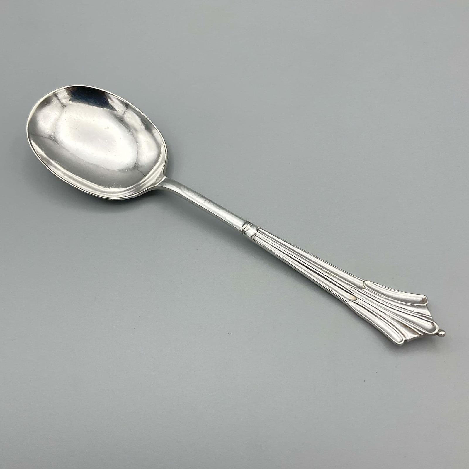 Mappin & Webb Ornate Silver Plated Spoon (1 of 10) Mappin & Webb Ornate Silver Plated Spoon (1 of 10)