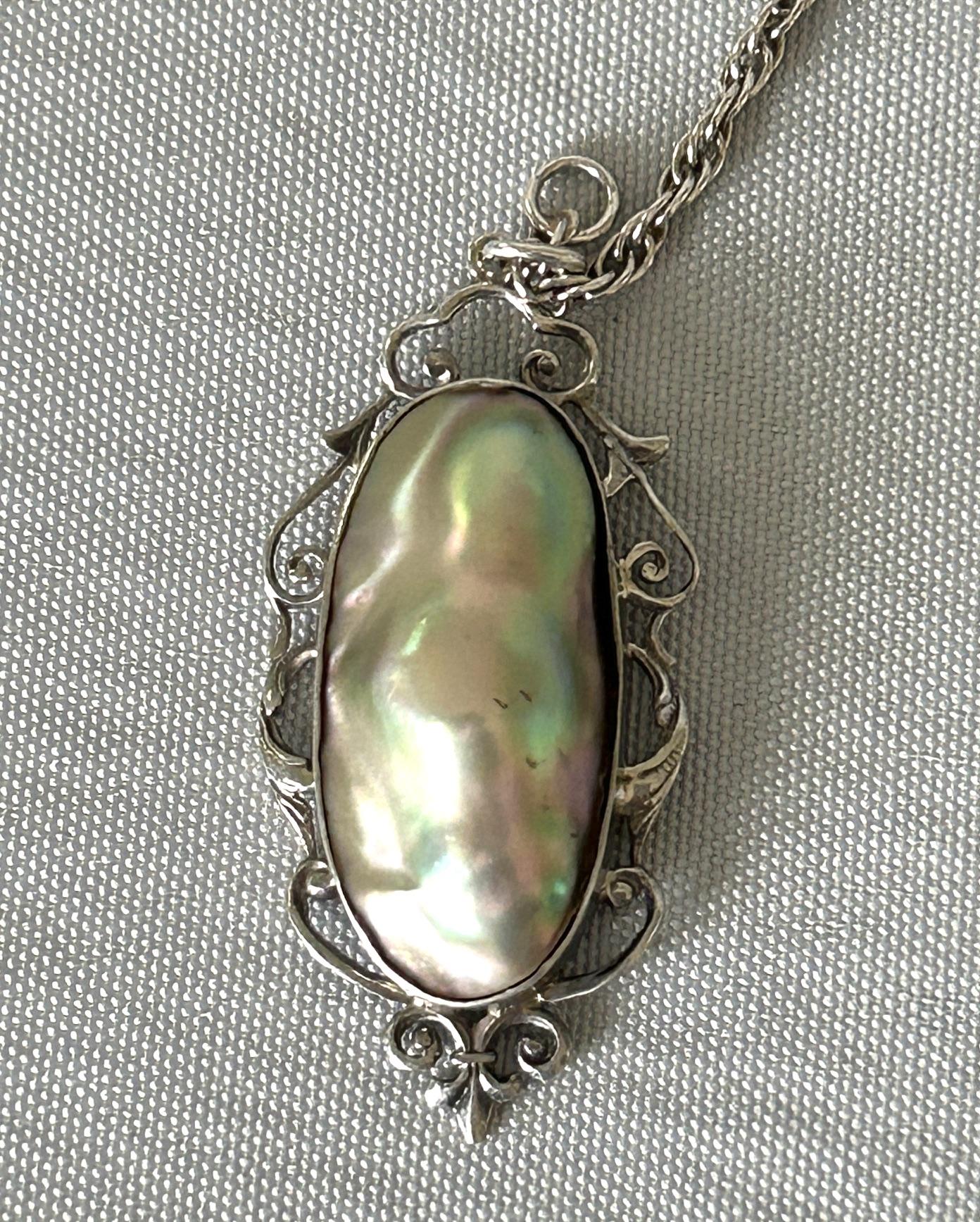 Silver Arts & Crafts Blister Pearl Pendant Necklace (1 of 8) Silver Arts & Crafts Blister Pearl Pendant Necklace (1 of 8)