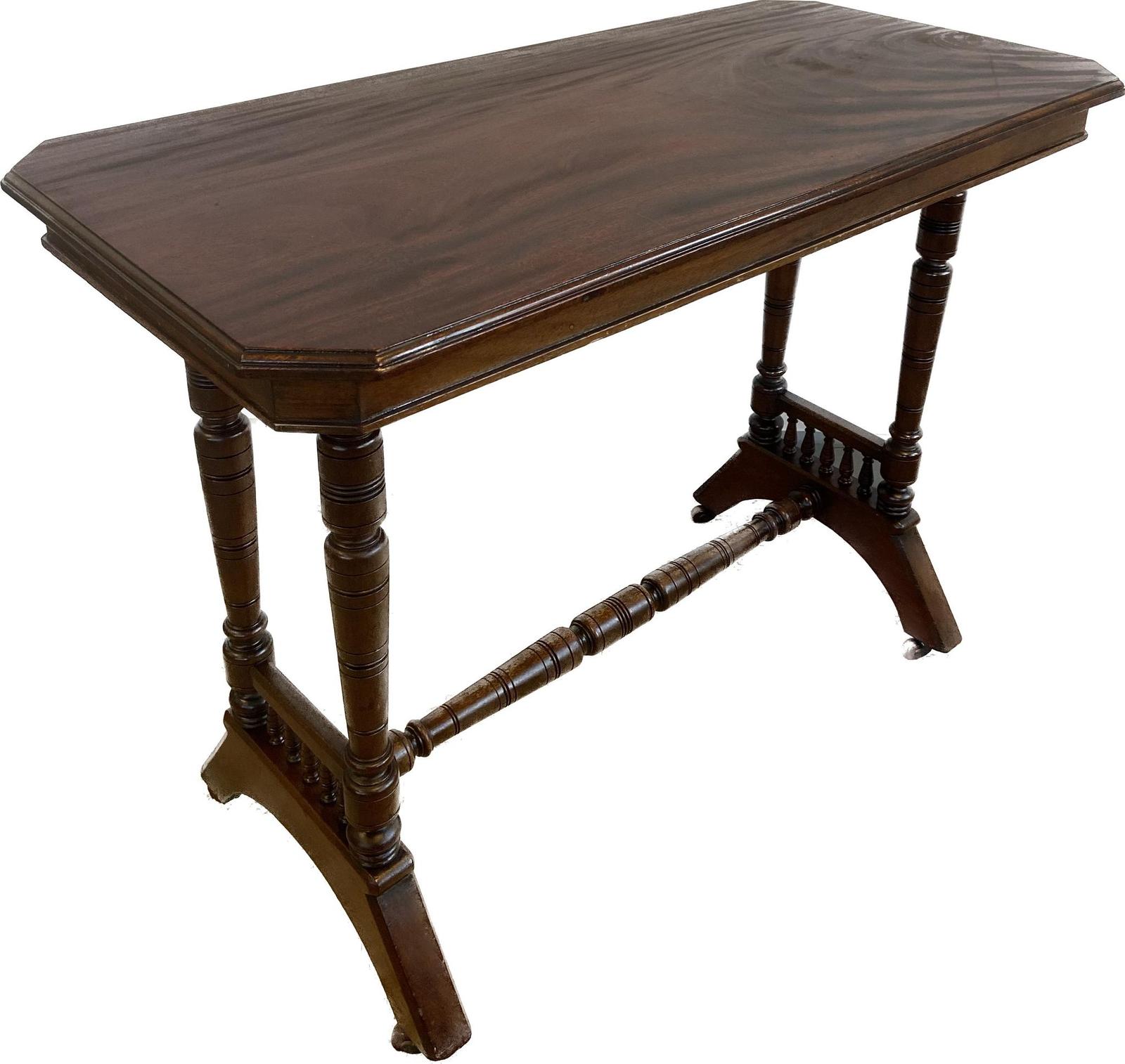 Antique Victorian Walnut Centre Table / Walnut Top / Manufactured c.1880 (1 of 14)